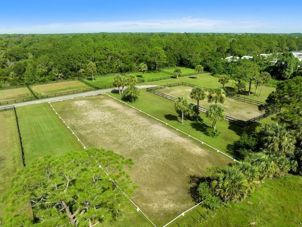 8530 8th Street, Vero Beach, FL 32968 — photo 18 of 21