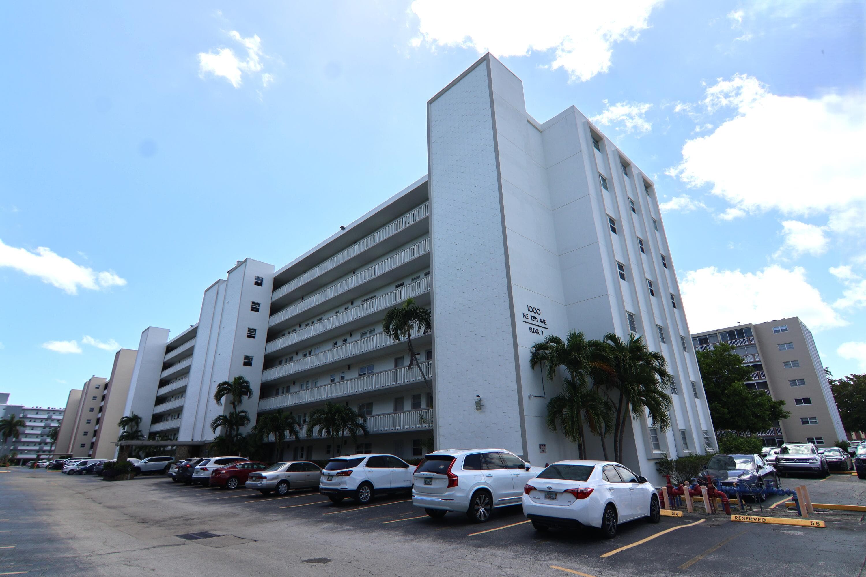 1000 NE 12th Avenue 106, Hallandale Beach, FL 33009 — photo 39 of 61