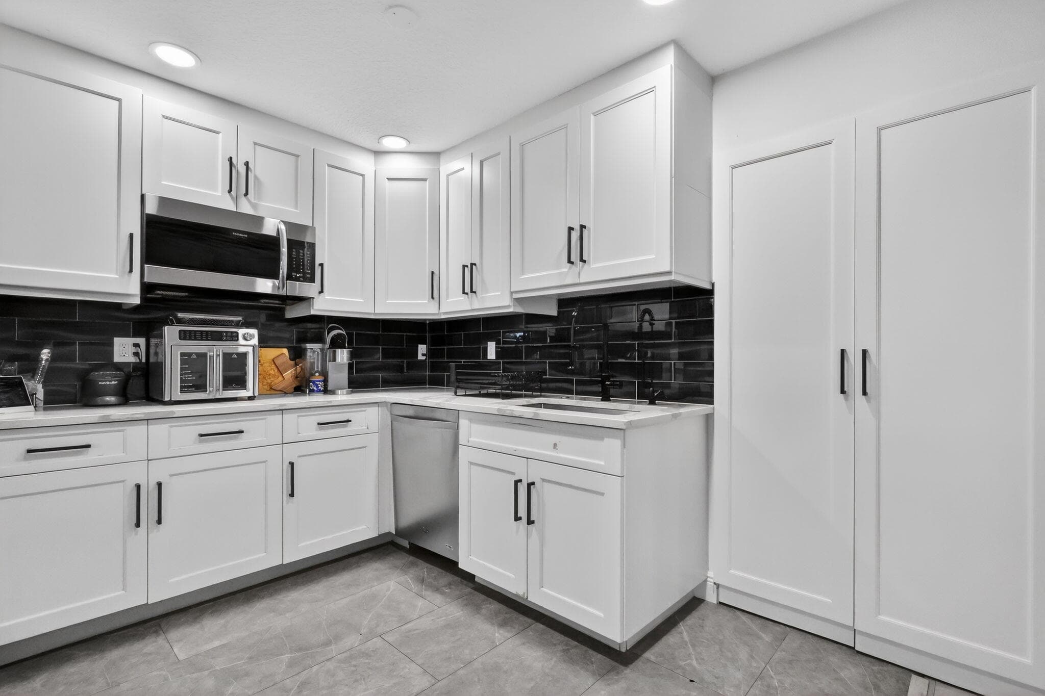 1691 W 26th Court, Riviera Beach, FL 33404 — photo 26 of 48