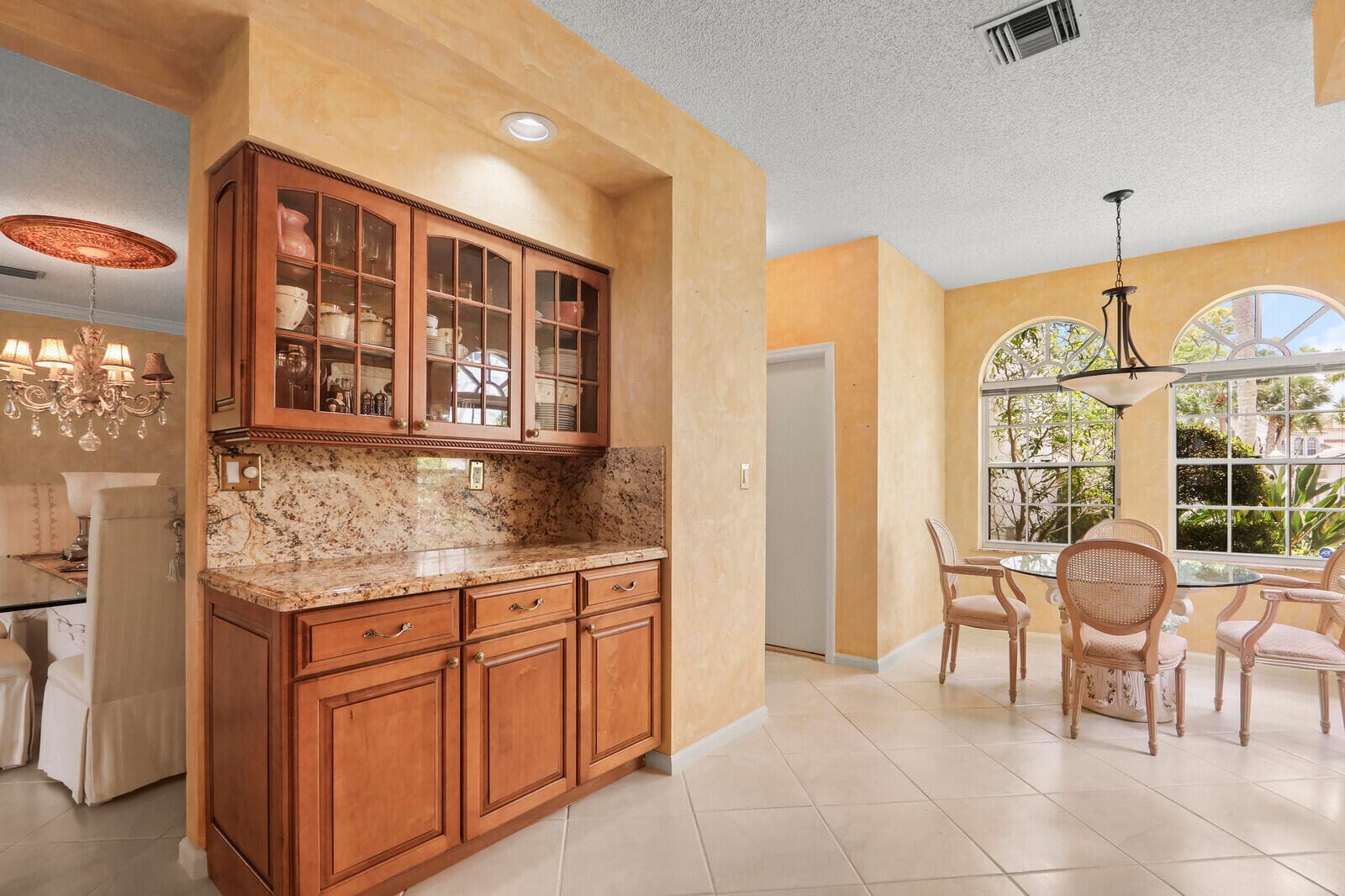 301 S Ryder Cup Cir S 301, Palm Beach Gardens, FL 33418 — photo 8 of 32