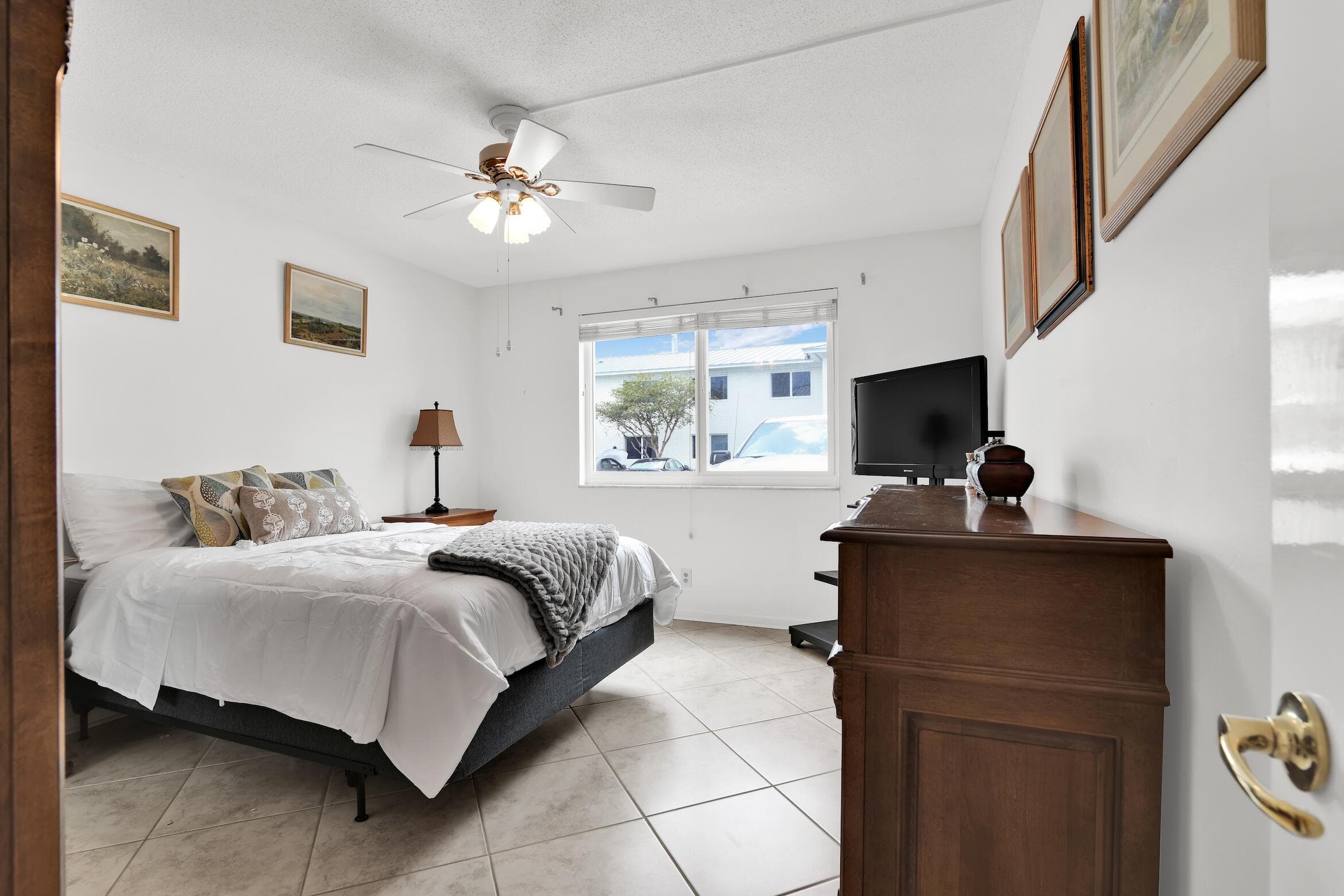 6263 NE 19th Avenue 1011, Fort Lauderdale, FL 33308 — photo 21 of 29