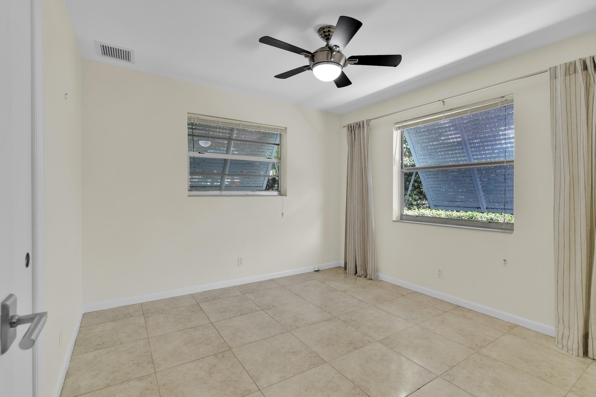 320 NE 1st Avenue, Delray Beach, FL 33444 — photo 18 of 28