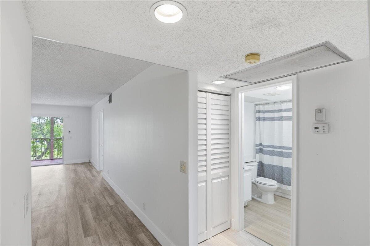 700 SW 128th Avenue 310c, Pembroke Pines, FL 33027 — photo 13 of 38
