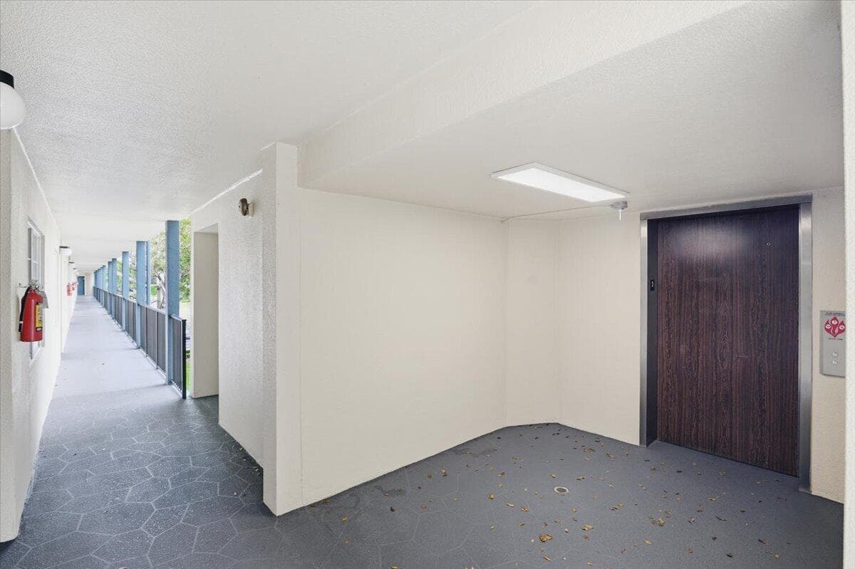 700 SW 128th Avenue 310c, Pembroke Pines, FL 33027 — photo 2 of 38