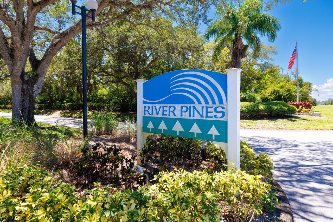 6197 SE Riverboat Drive 1008, Stuart, FL 34997 — photo 1 of 36