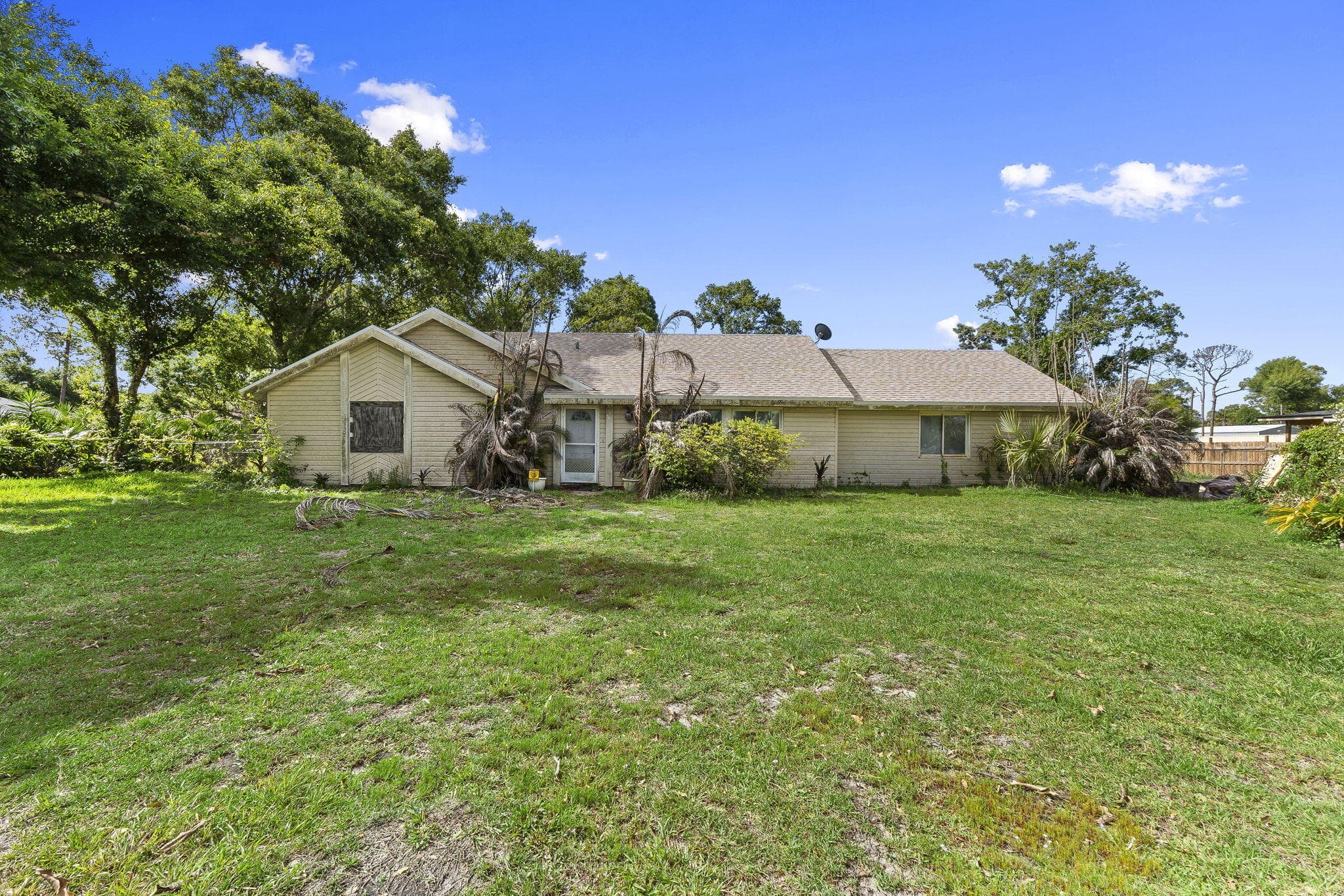 8631 Hidden Pines Road, Fort Pierce, FL 34945 — photo 4 of 33