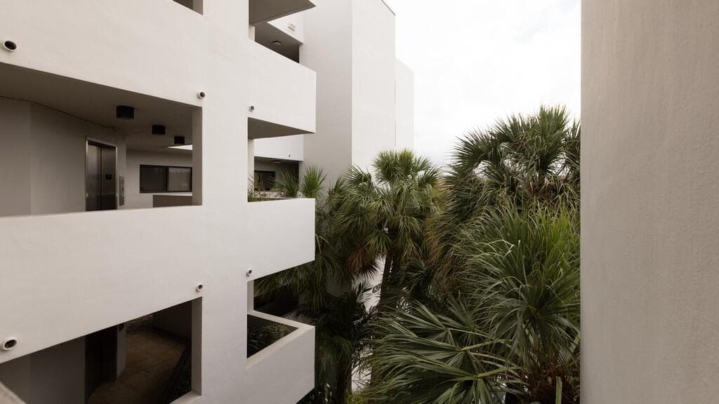 4201 N Ocean Drive 402, Hollywood, FL 33019 — photo 19 of 23