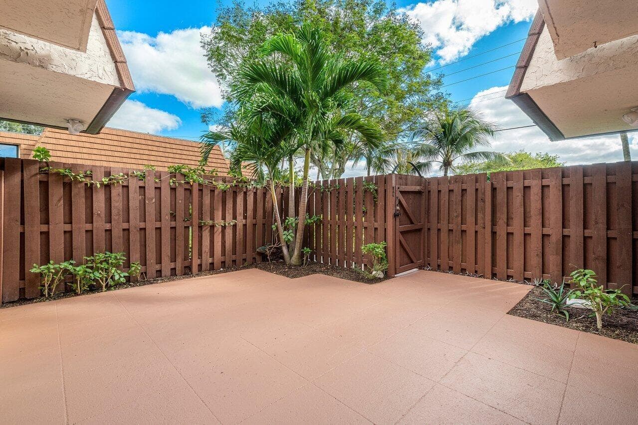 825 Center Street 3d, Jupiter, FL 33458 — photo 19 of 28