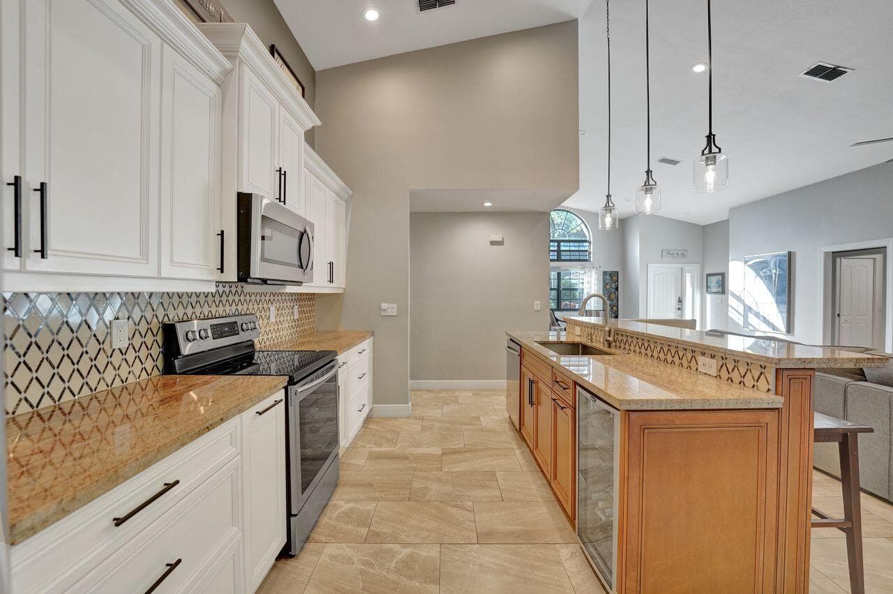 9931 SW 23rd Street, Davie, FL 33324 — photo 18 of 60