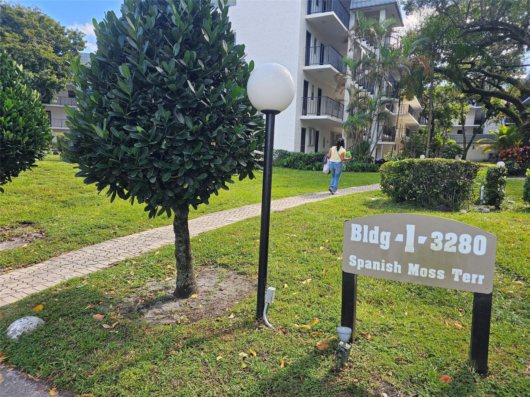 3280 Spanish Moss Terrace 209, Lauderhill, FL 33319 — photo 27 of 34