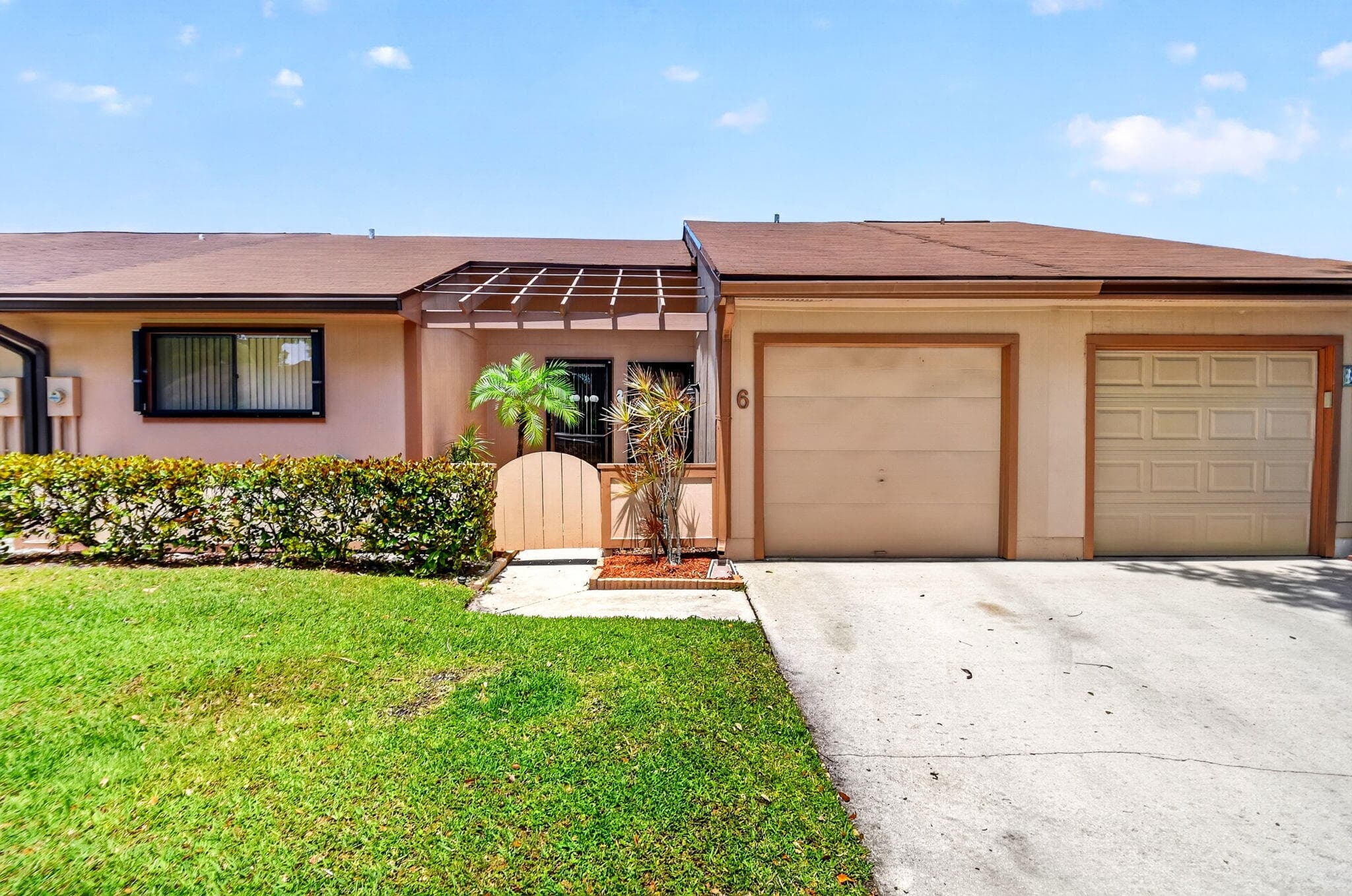 6 Farnworth Drive, Boynton Beach, FL 33426 — photo 2 of 63