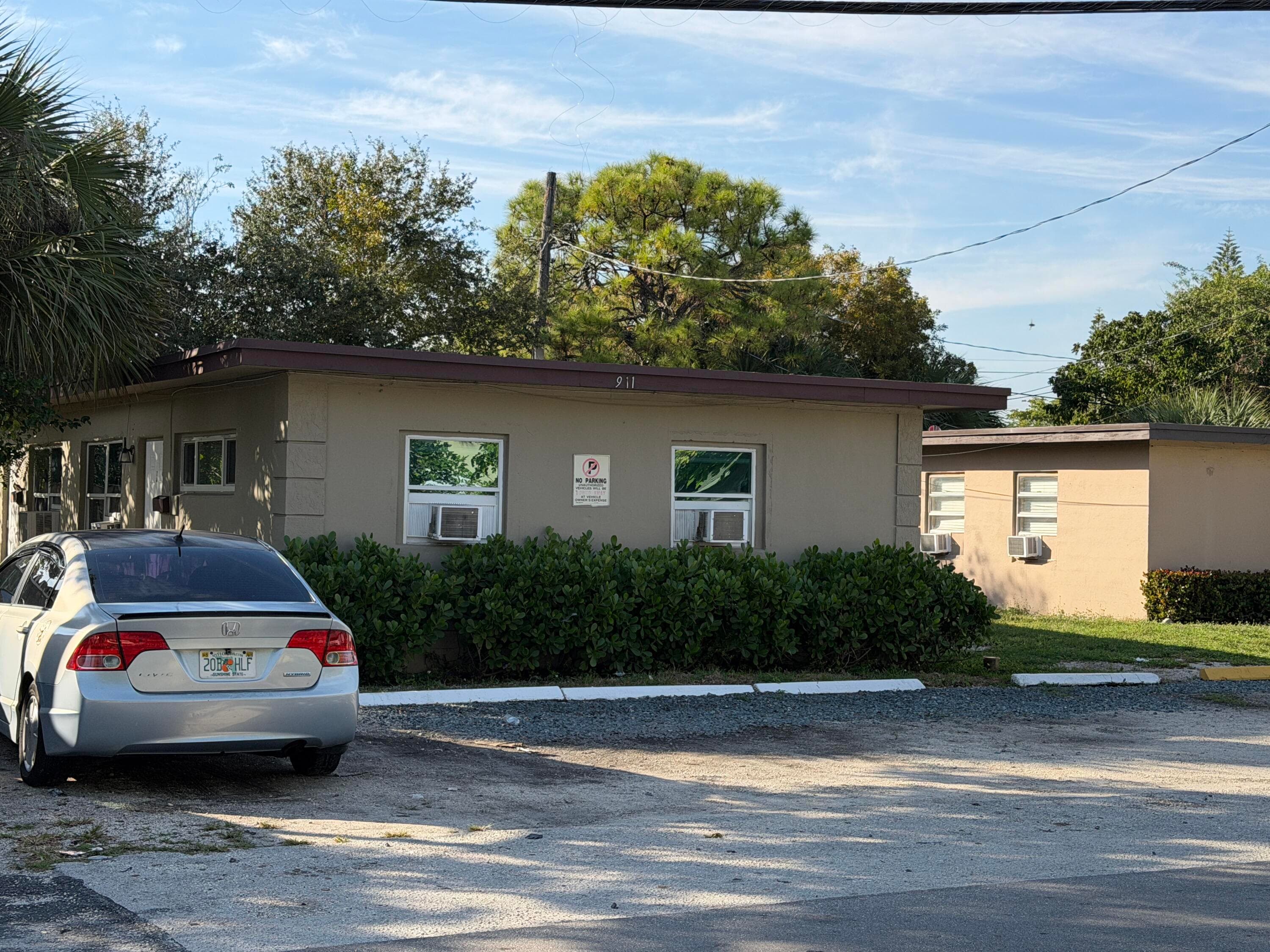 911 NW 12th Avenue 1-a, Fort Lauderdale, FL 33311 — photo 2 of 15