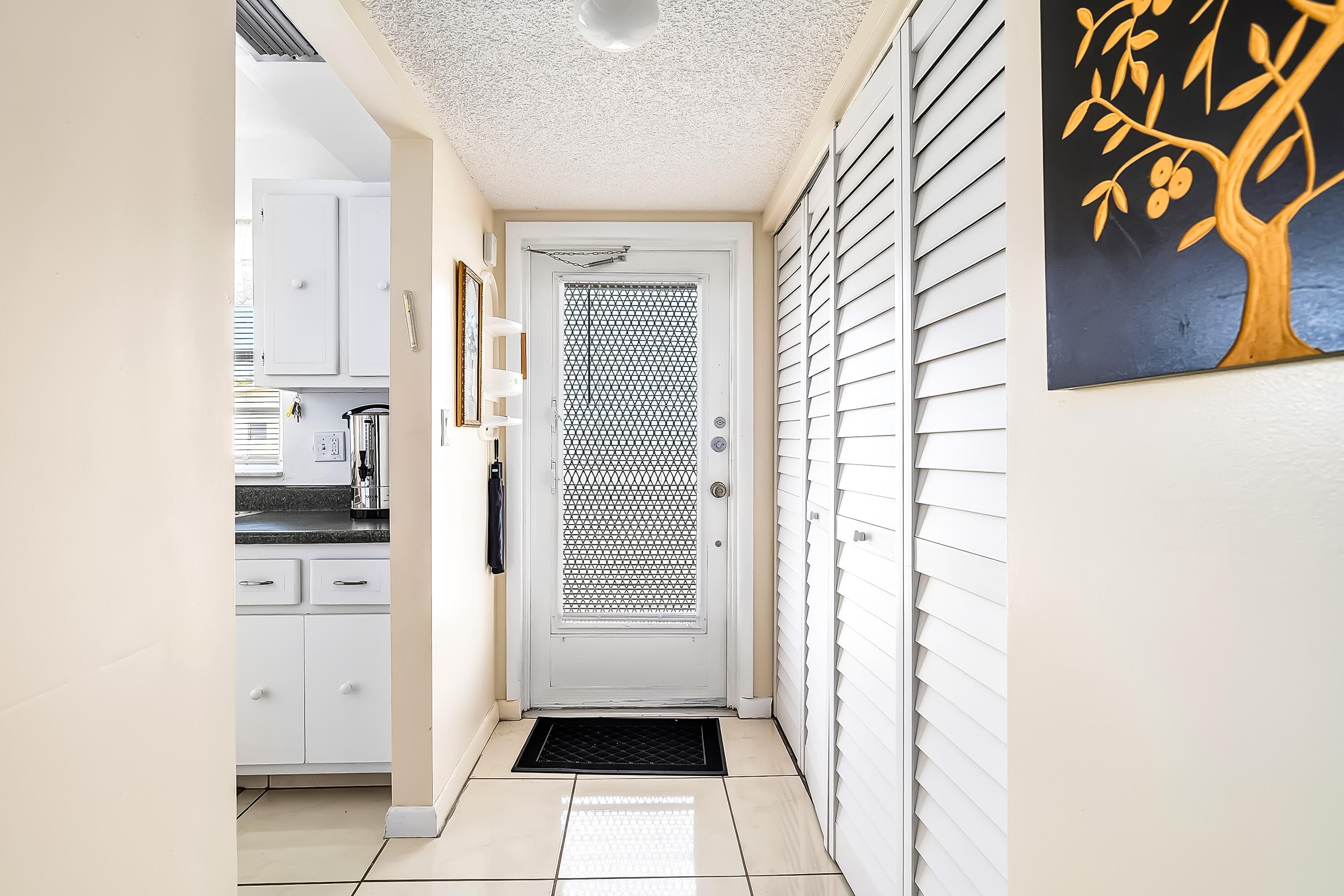 24 Golfs Edge D, West Palm Beach, FL 33417 — photo 5 of 63