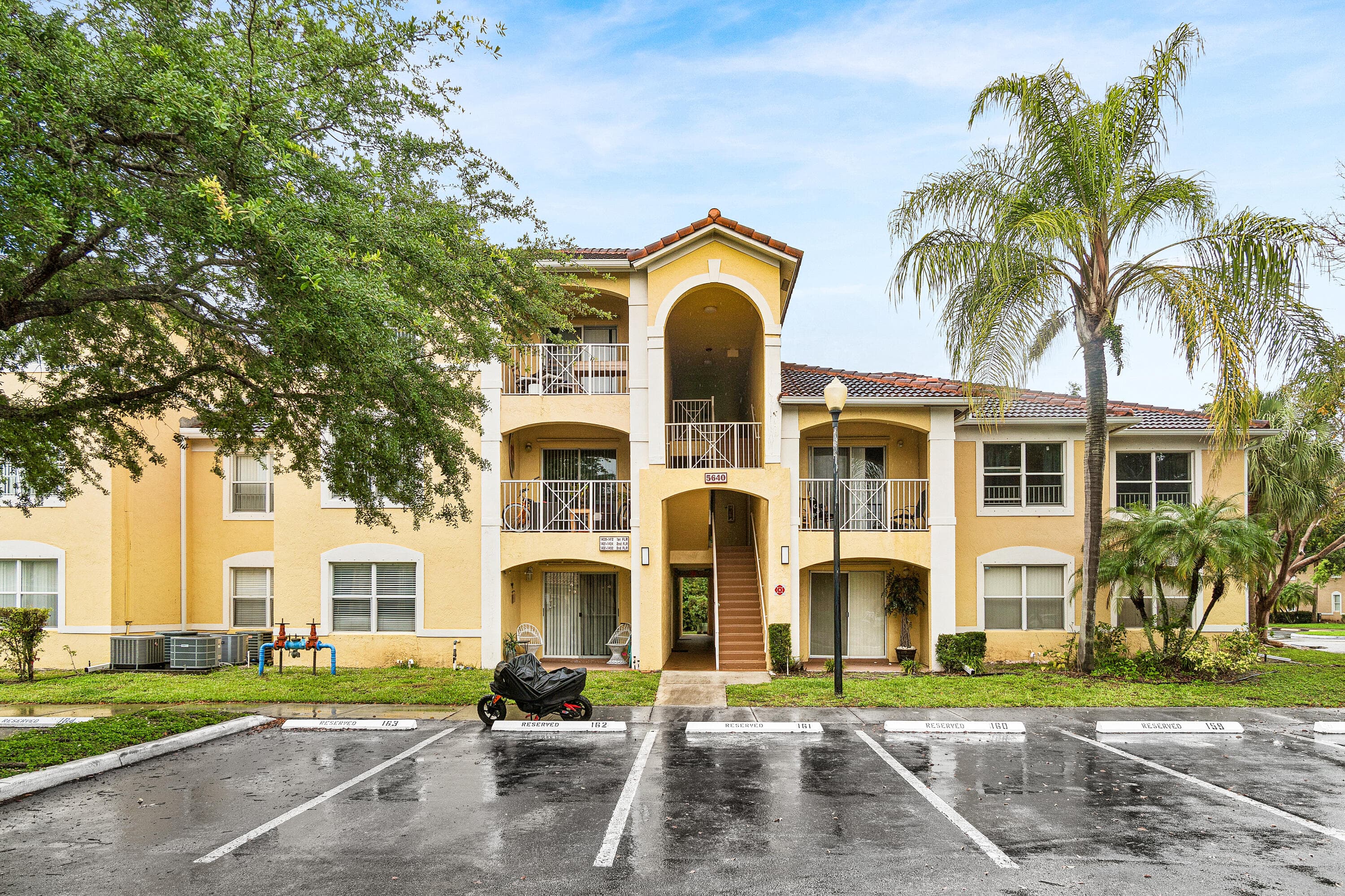 5640 NW 61st Street NW 1411, Coconut Creek, FL 33073 — photo 1 of 15