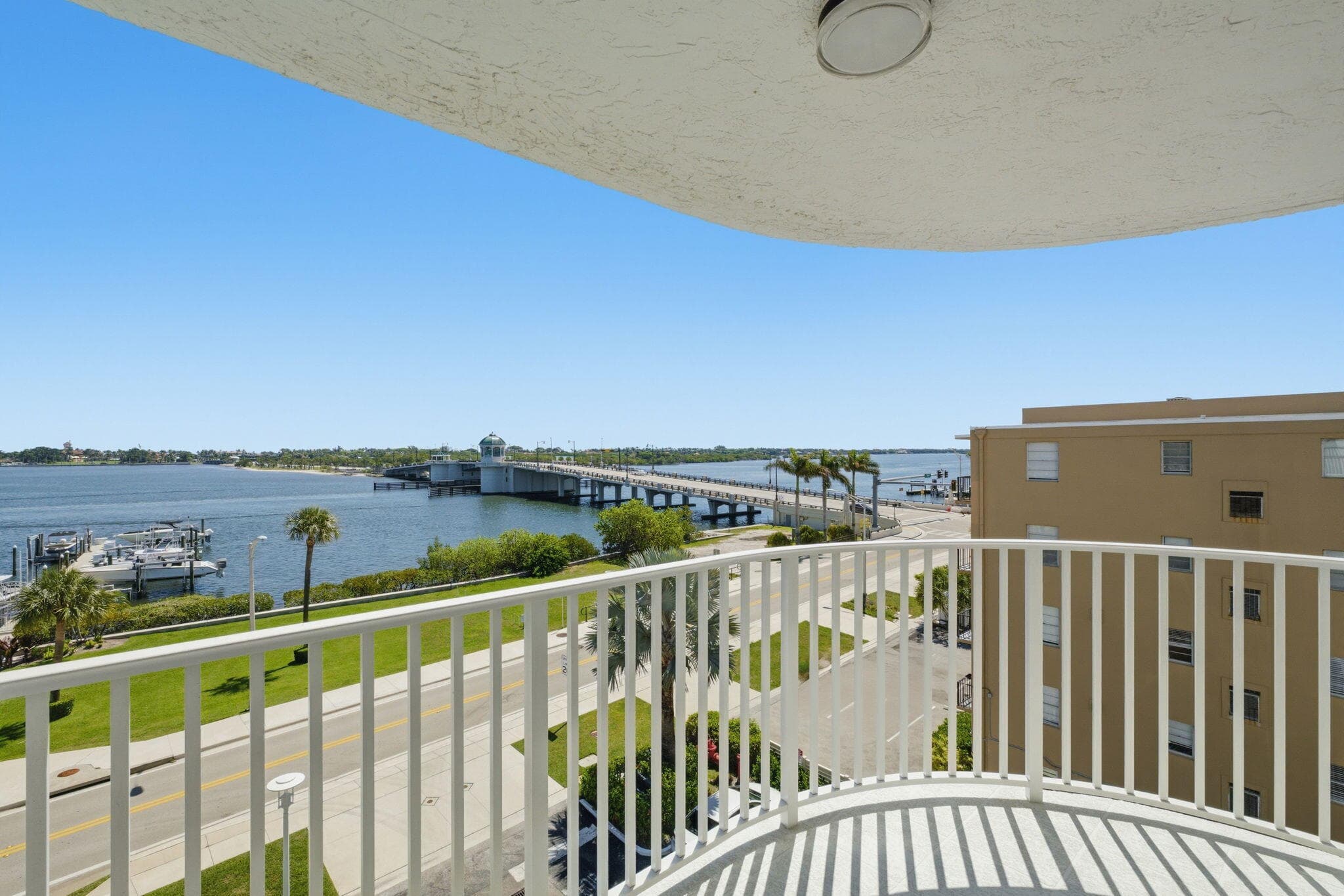 3901 S Flagler Drive 503, West Palm Beach, FL 33405 — photo 12 of 16