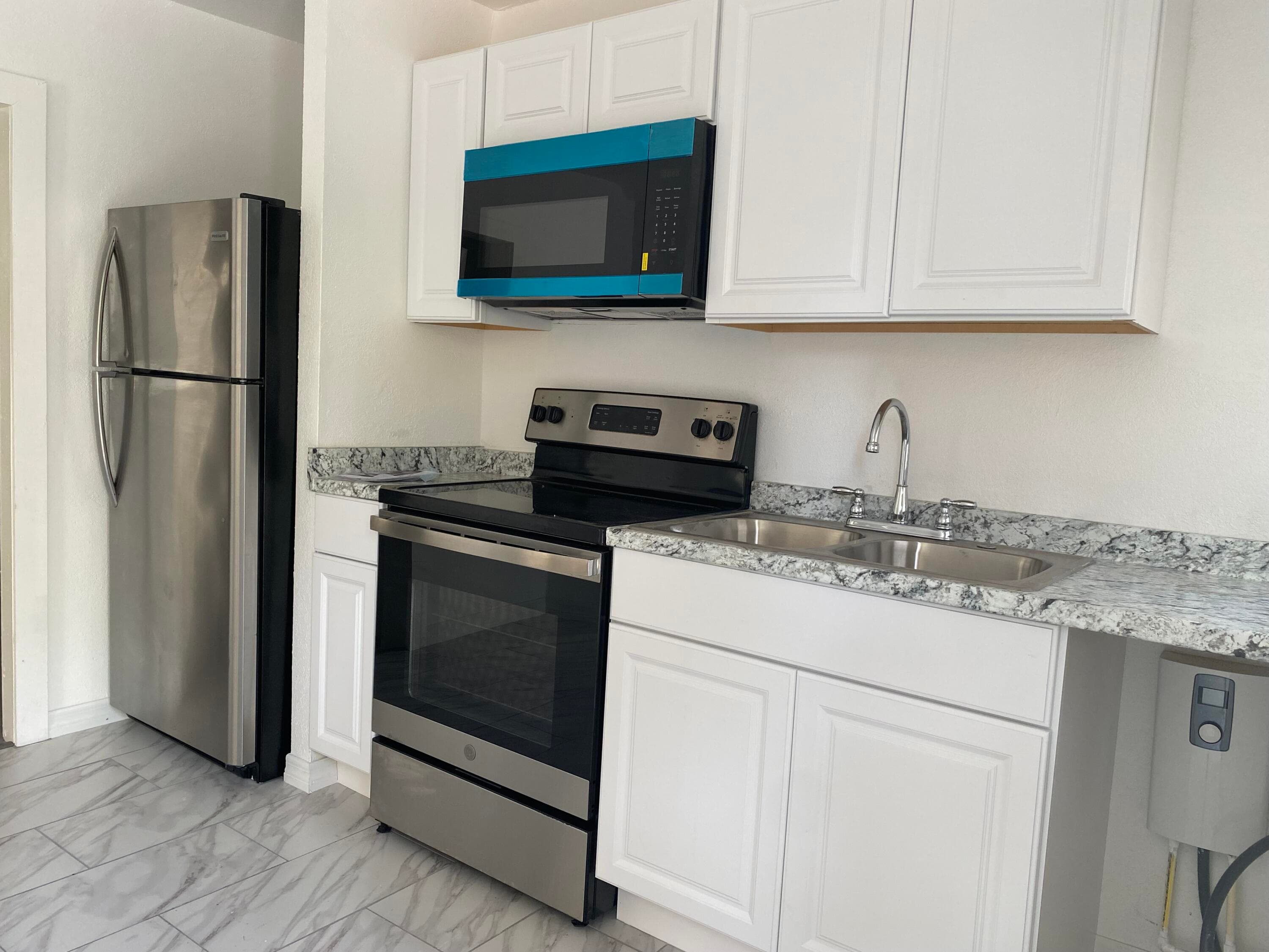 516 S 11th Street, Fort Pierce, FL 34950 — photo 14 of 19