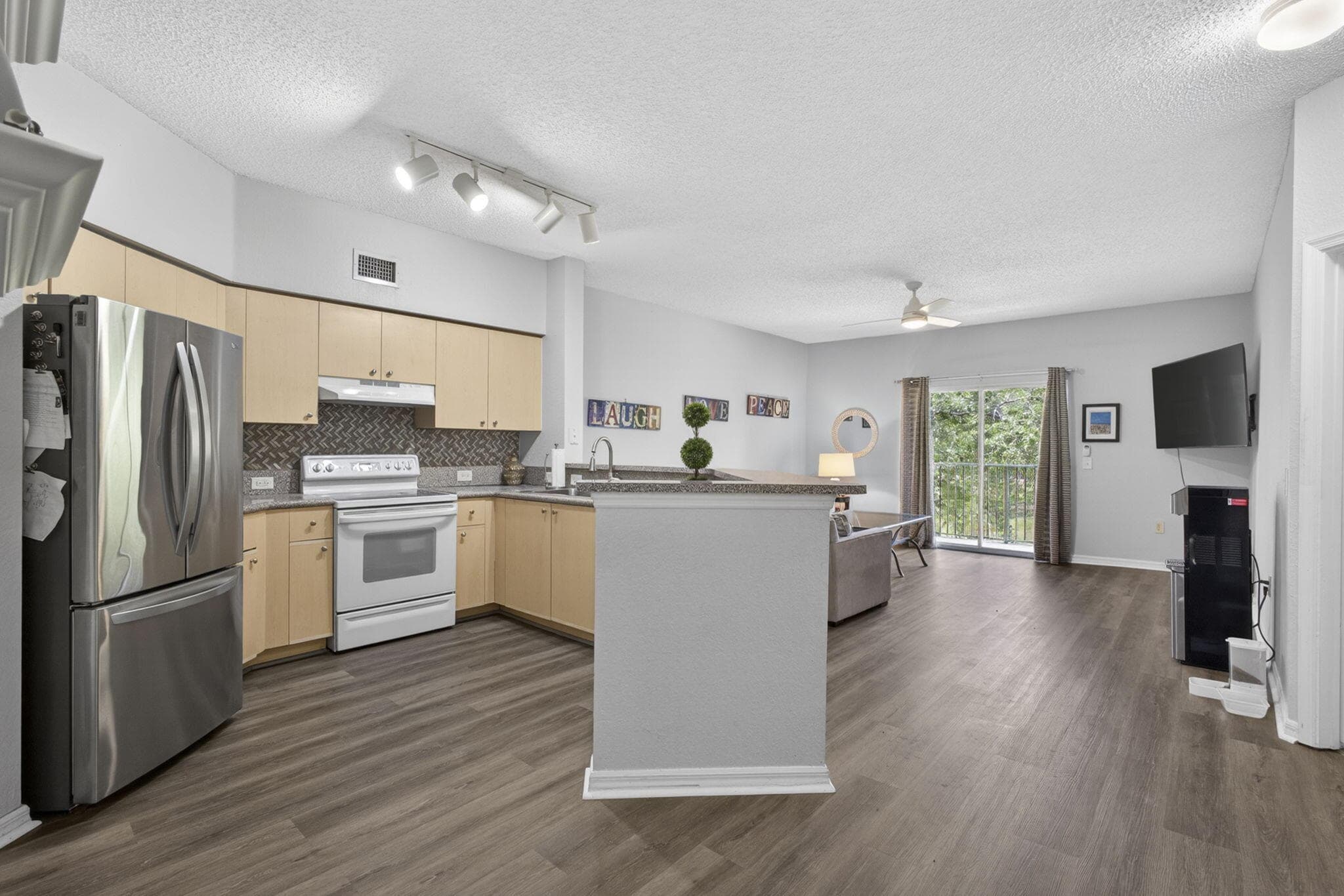 310 Crestwood Circle 208, Royal Palm Beach, FL 33411 — photo 4 of 15