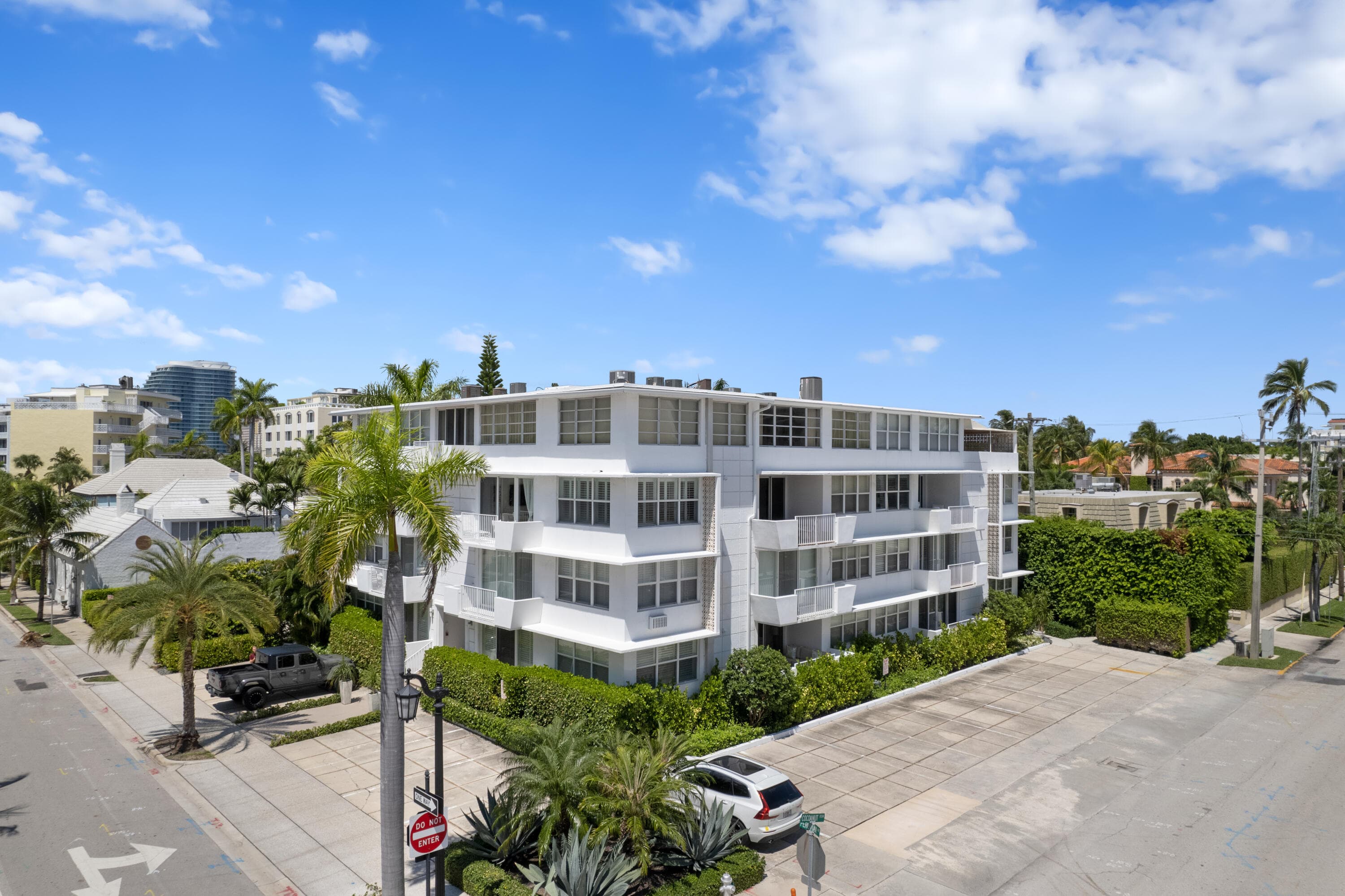 401 Peruvian Avenue 3020, Palm Beach, FL 33480 — photo