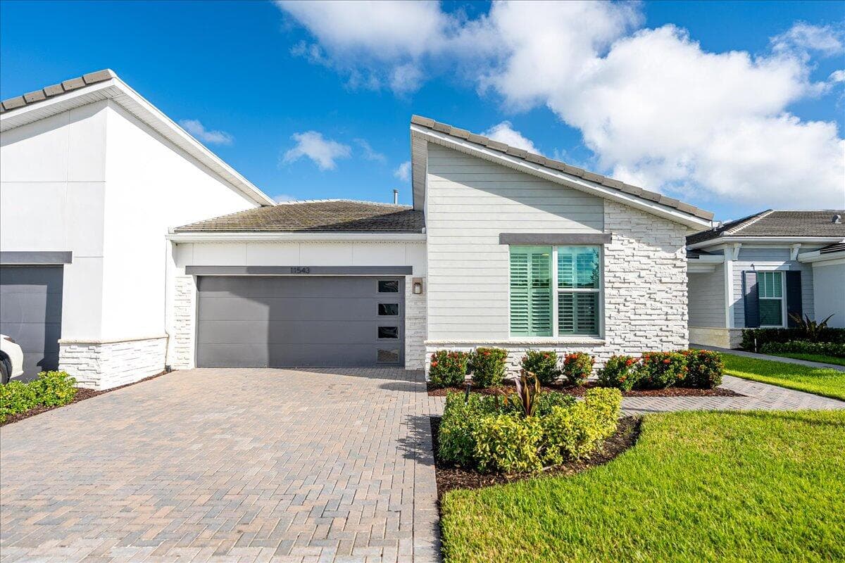 11543 SW Viridian Boulevard, Port St. Lucie, FL 34953 — photo 15 of 54