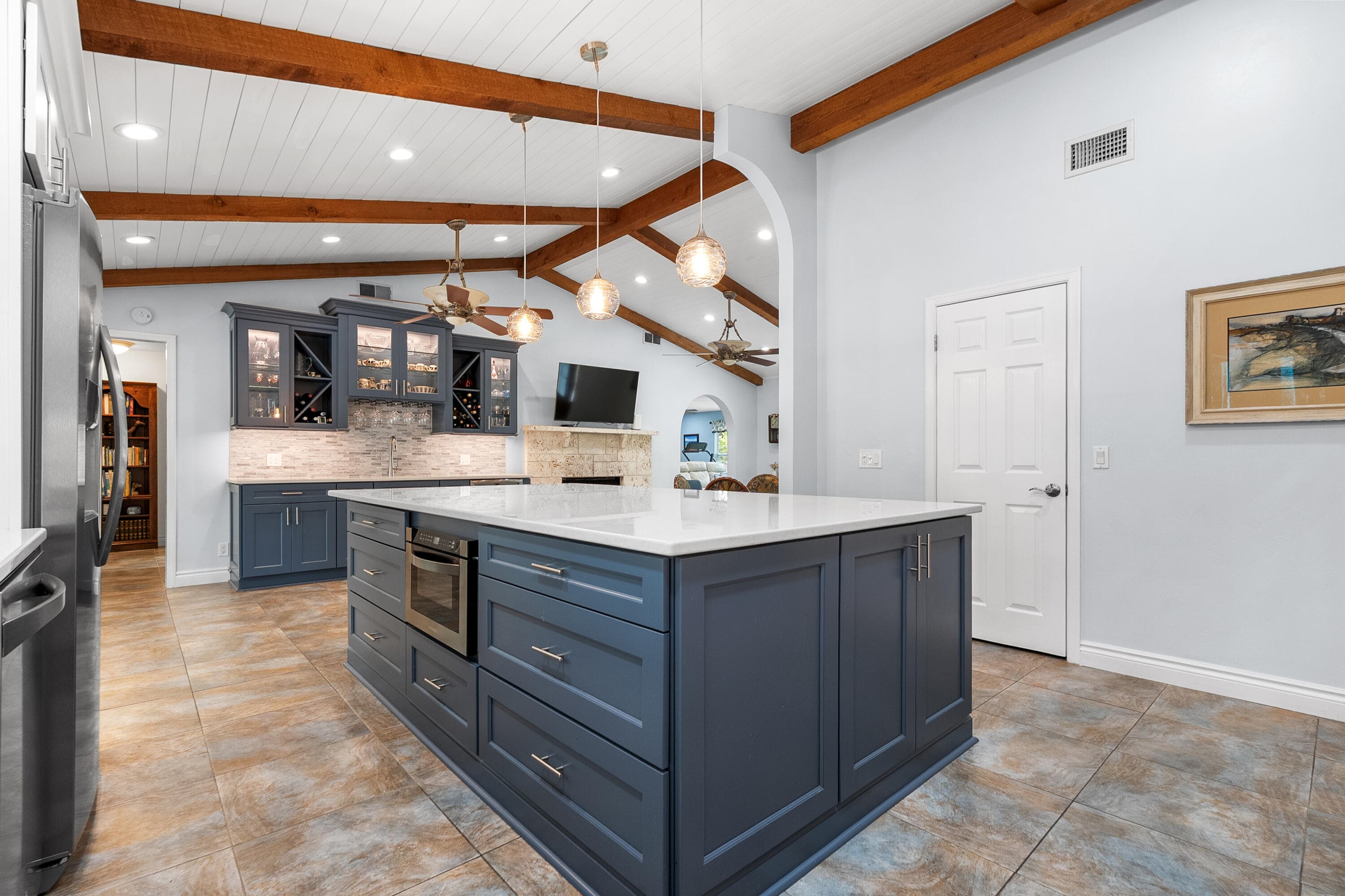 19785 Castlewood Drive, Jupiter, FL 33458 — photo 13 of 54
