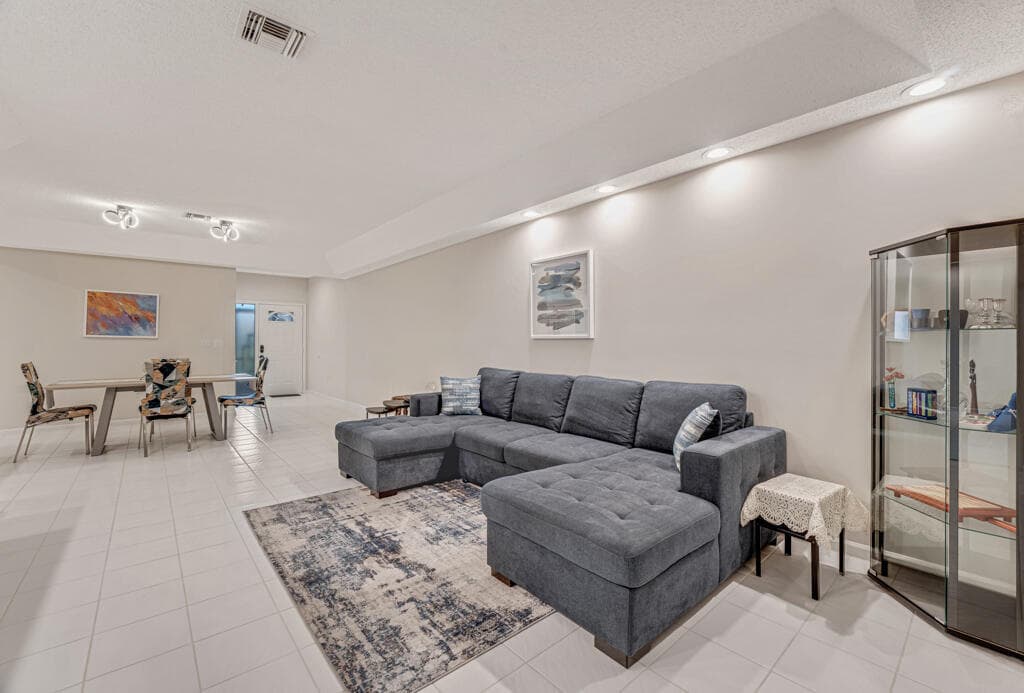 9998 Seacrest Circle C, Boynton Beach, FL 33437 — photo 8 of 76