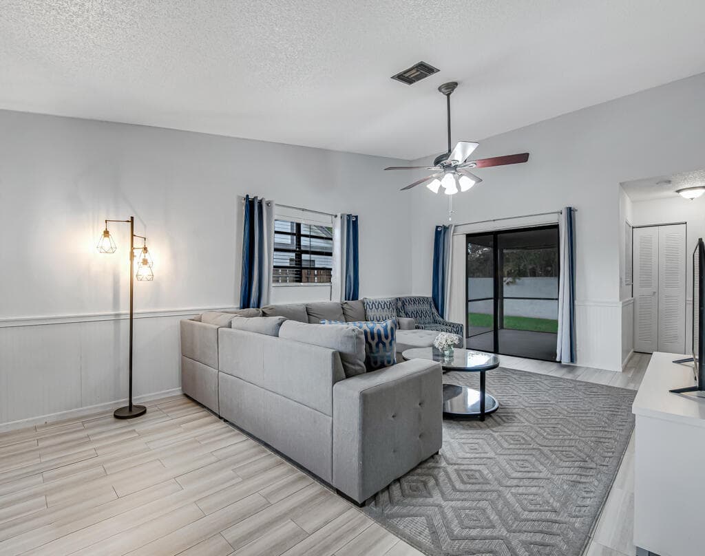 23428 Country Club Drive E, Boca Raton, FL 33428 — photo 11 of 32