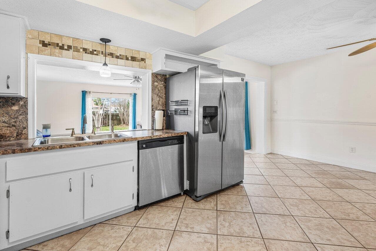 2599 SE Grand Drive, Port St. Lucie, FL 34952 — photo 4 of 45