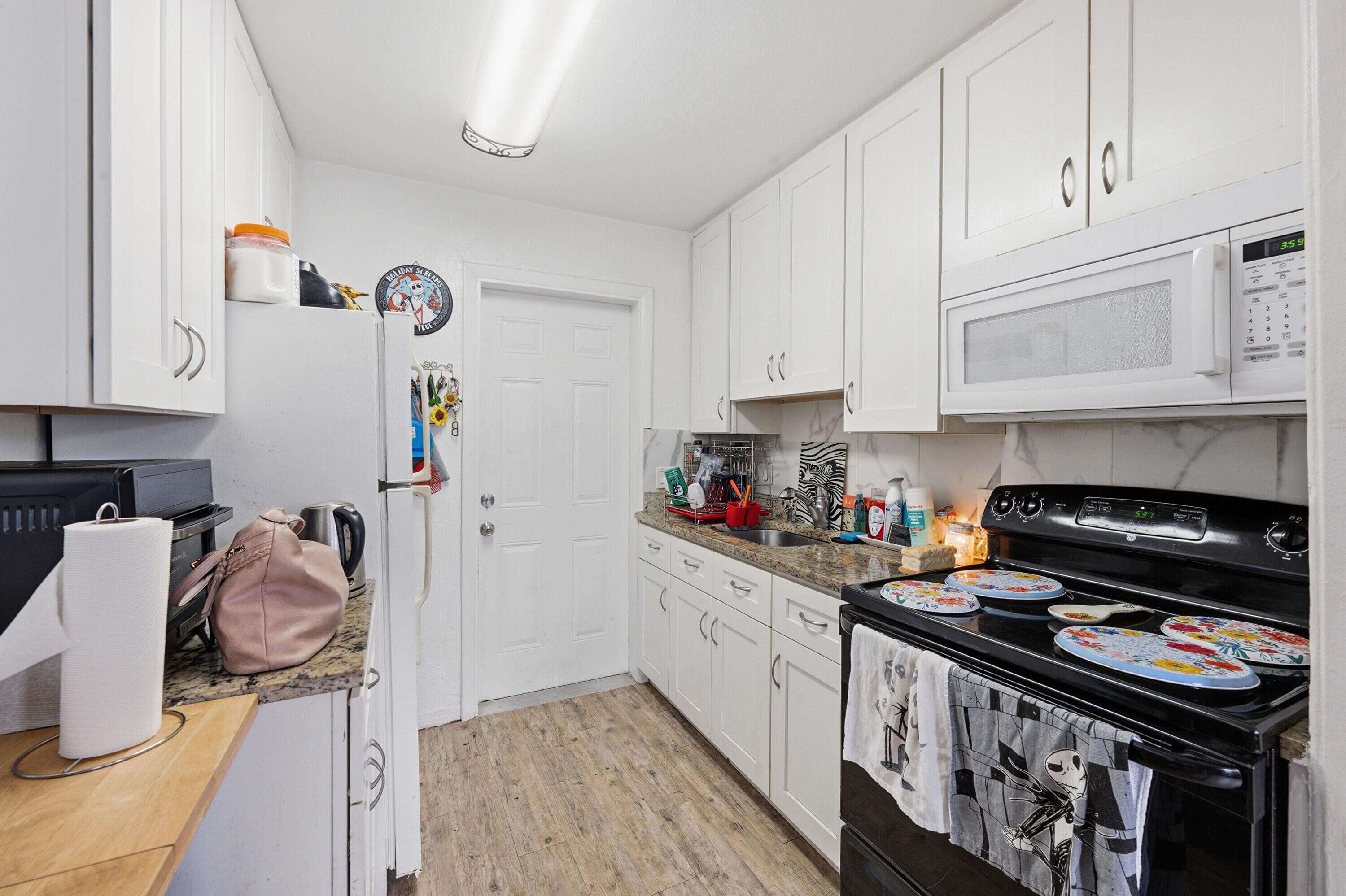 516 SW 15th Street 1-1, Fort Lauderdale, FL 33315 — photo 29 of 37