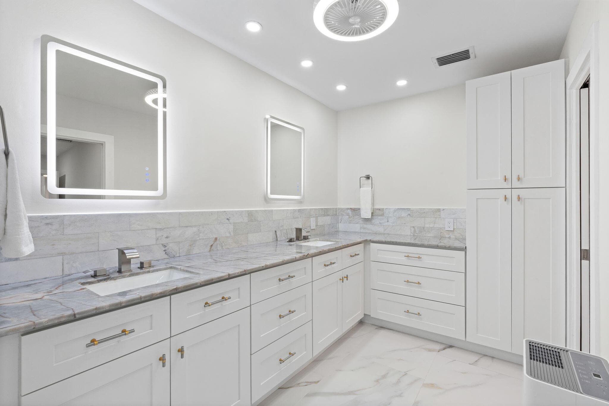 1114 W Cypress Drive V-8, Pompano Beach, FL 33069 — photo 10 of 56