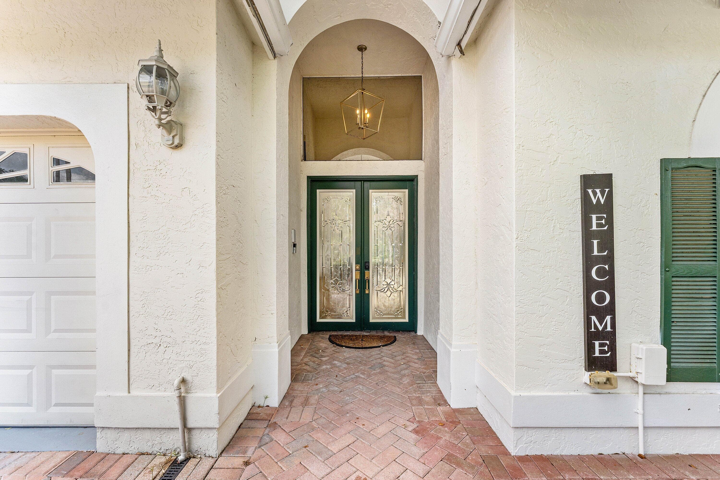 104 Hidden Hollow, Palm Beach Gardens, FL 33418 — photo 5 of 39
