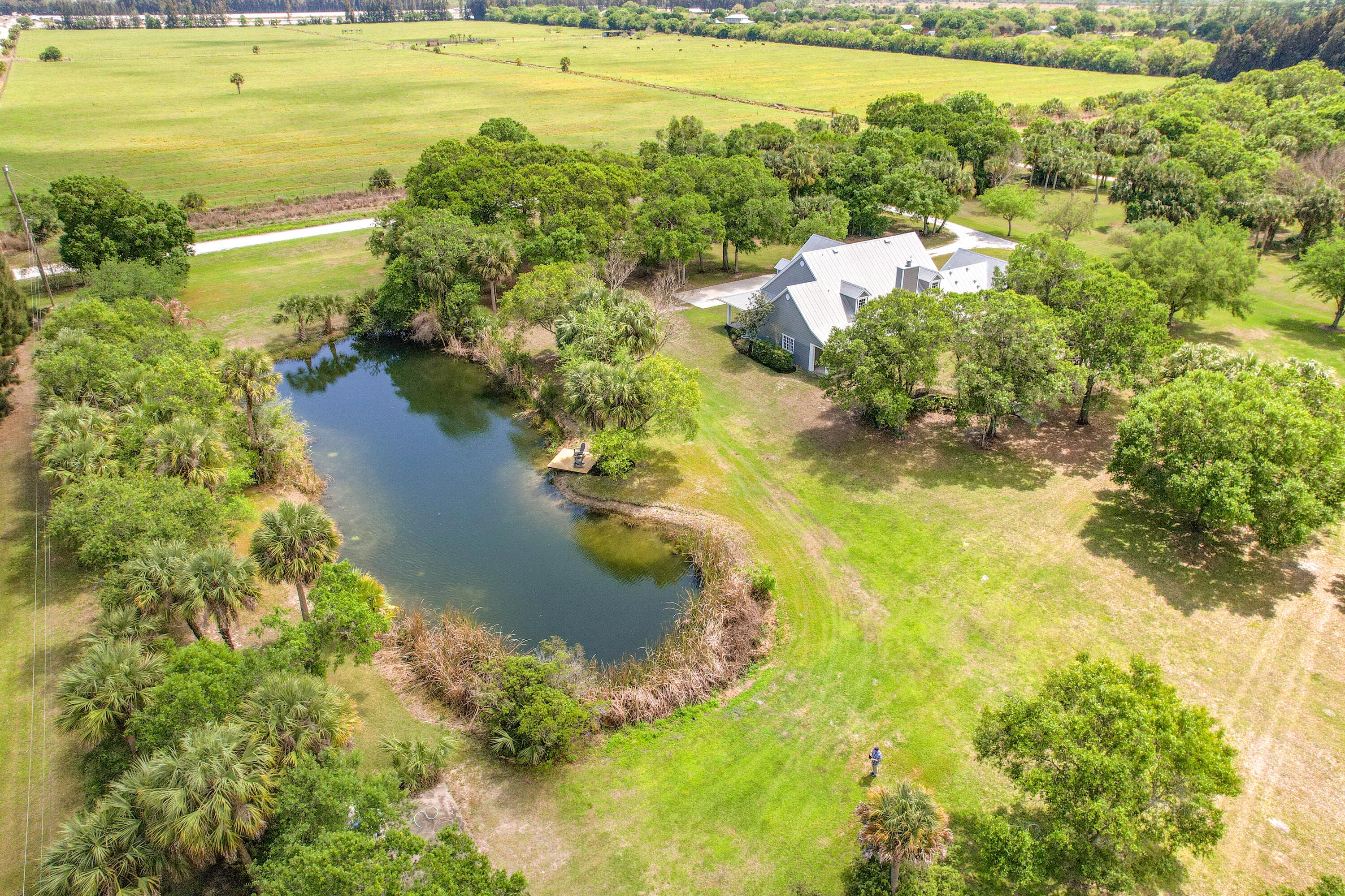 2135 55th Avenue SW, Vero Beach, FL 32968 — photo 48 of 50