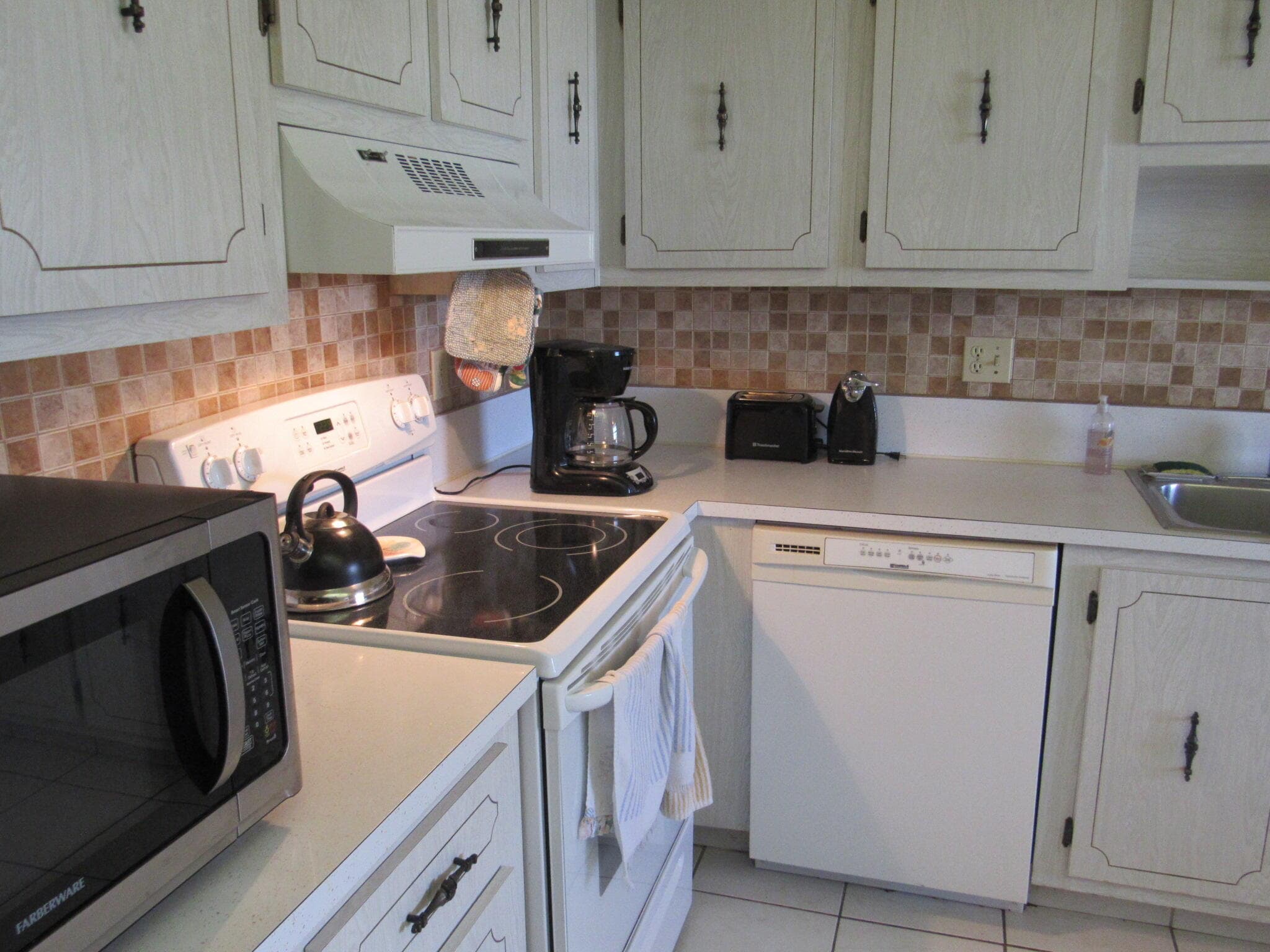 1830 NW 18th Street 201, Delray Beach, FL 33445 — photo 12 of 27