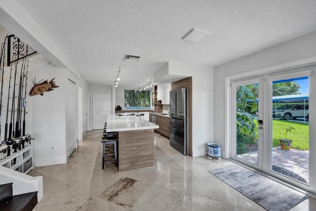 780 Jeffery Street 6, Boca Raton, FL 33487 — photo 9 of 66