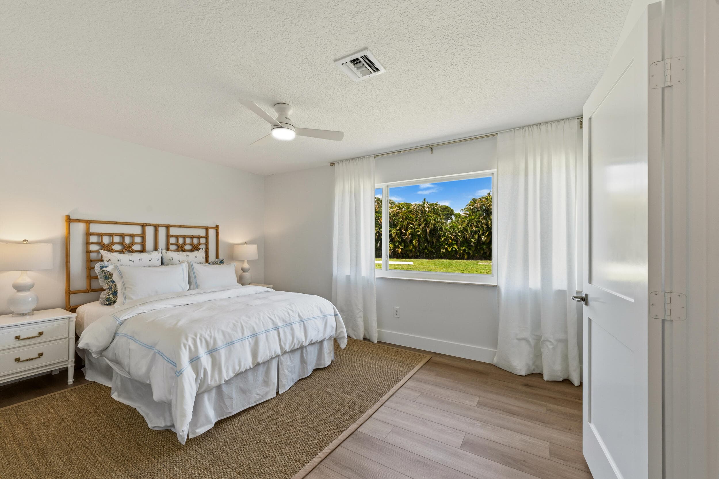 8781 N Virginia Avenue, Palm Beach Gardens, FL 33418 — photo 11 of 19