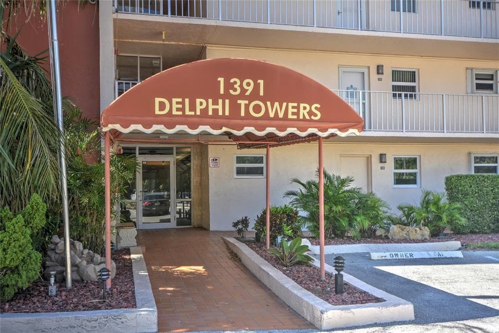 1391 S Ocean Boulevard 204, Pompano Beach, FL 33062 — photo 2 of 20