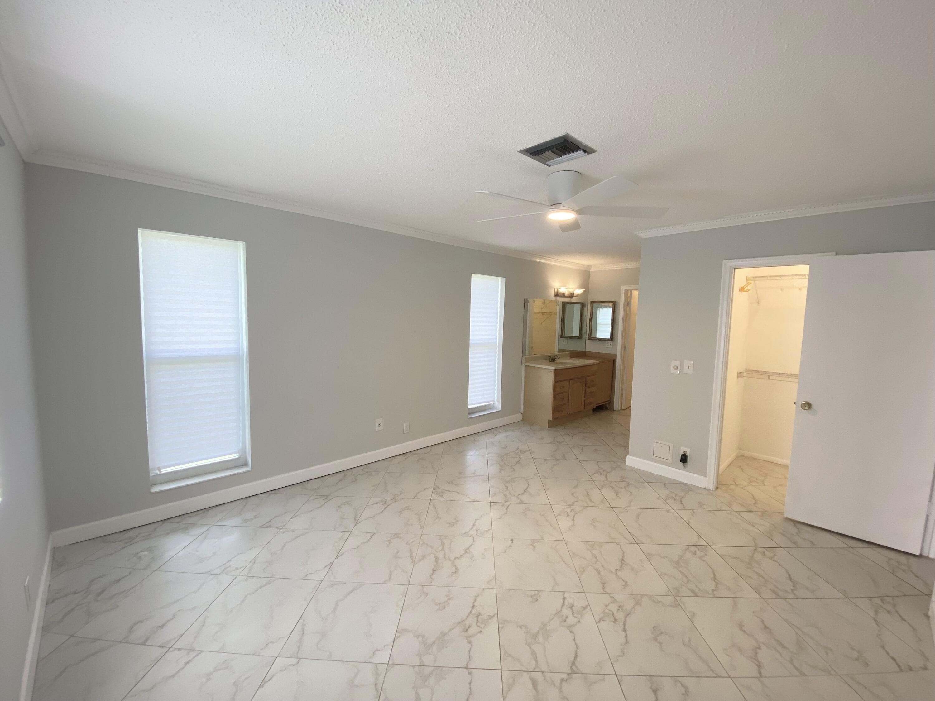 2480 Juniper Drive 204, Delray Beach, FL 33445 — photo 5 of 28