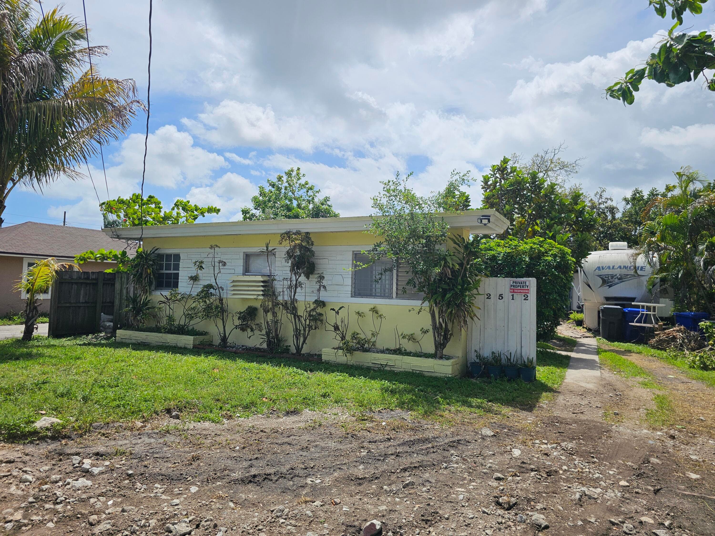 2512 Arthur Street, Hollywood, FL 33020 — photo 3 of 18