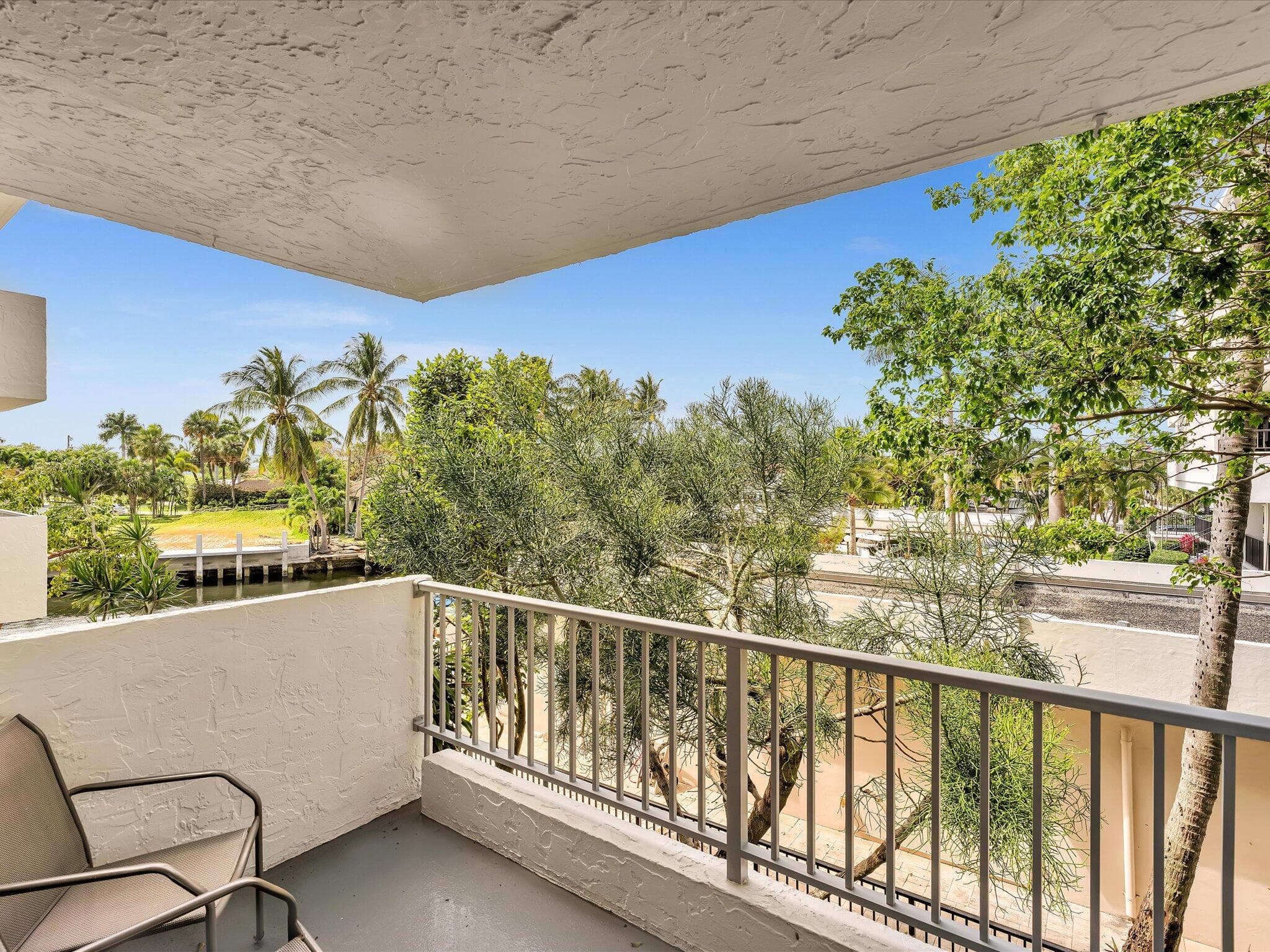 1421 S Ocean Boulevard 219, Pompano Beach, FL 33062 — photo 10 of 46