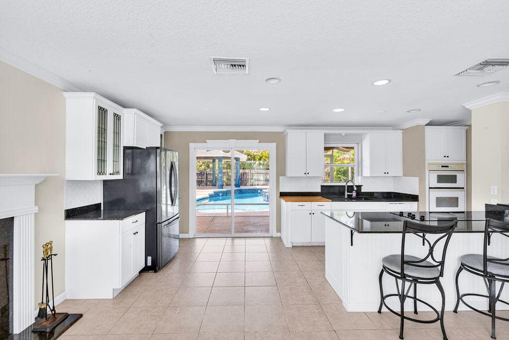 614 SE Flamingo Avenue, Stuart, FL 34996 — photo 22 of 53