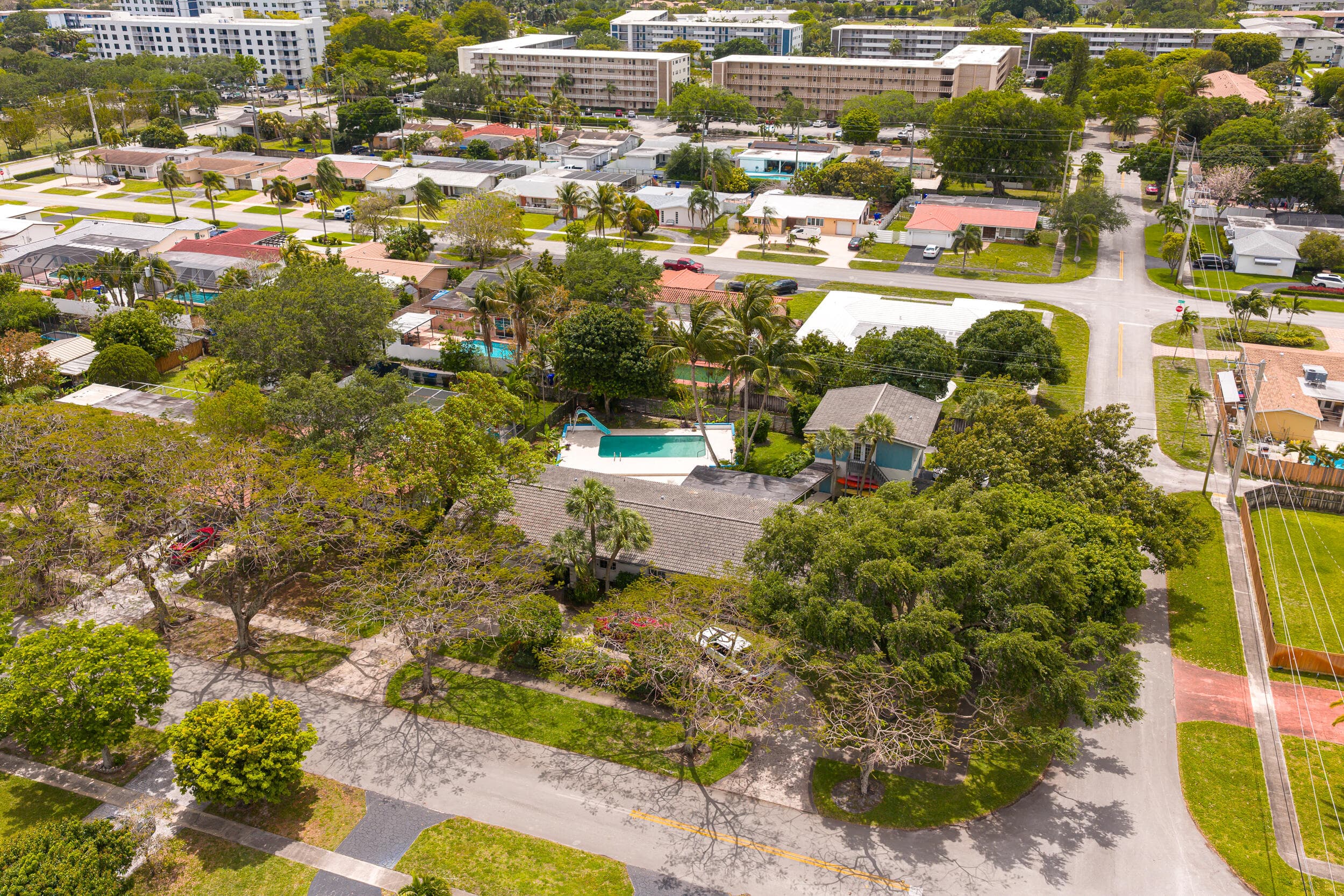 4734 Jefferson Street, Hollywood, FL 33021 — photo 3 of 68