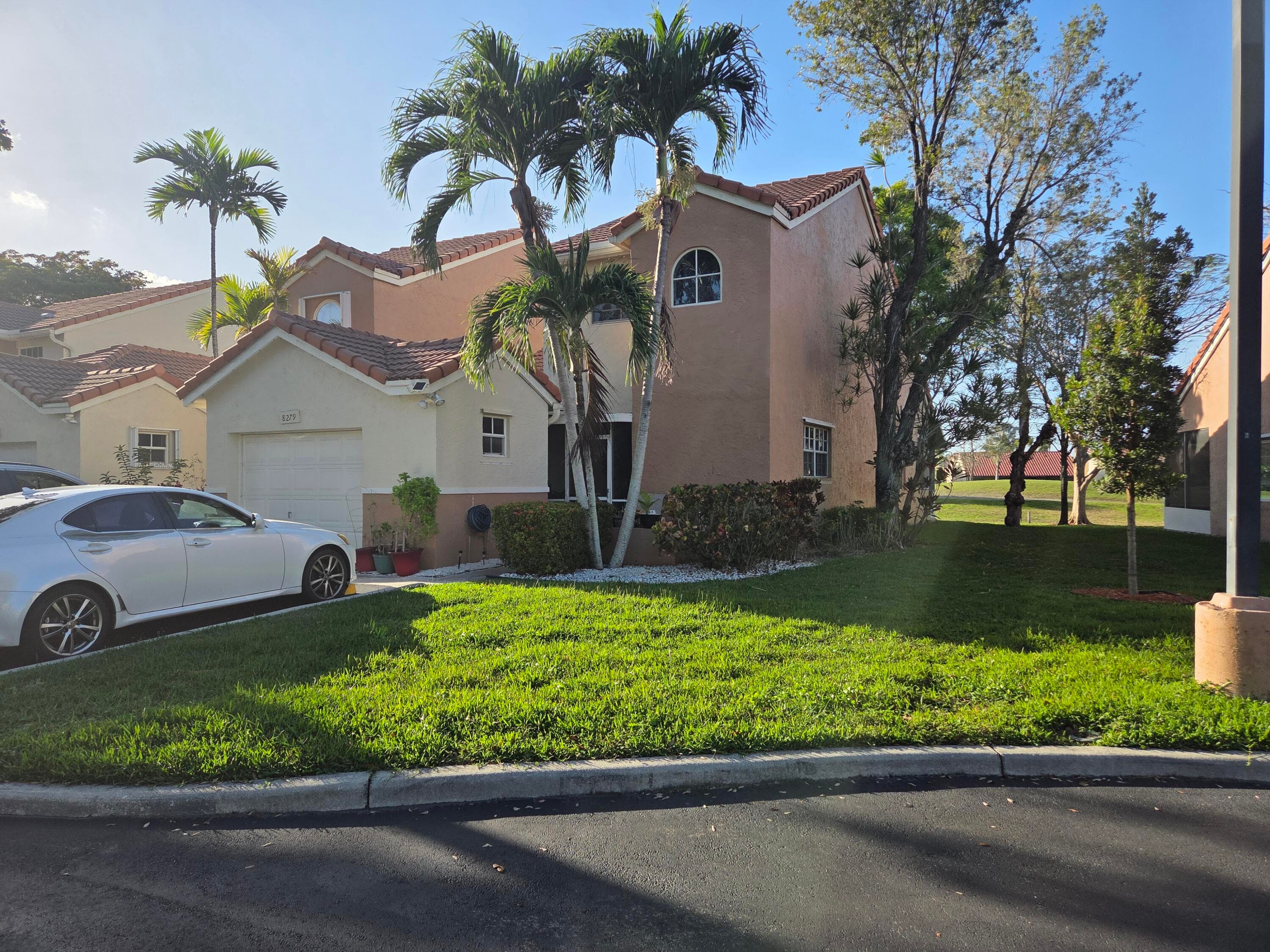 8279 NW 70th Street 8279, Tamarac, FL 33321 — photo 2 of 16