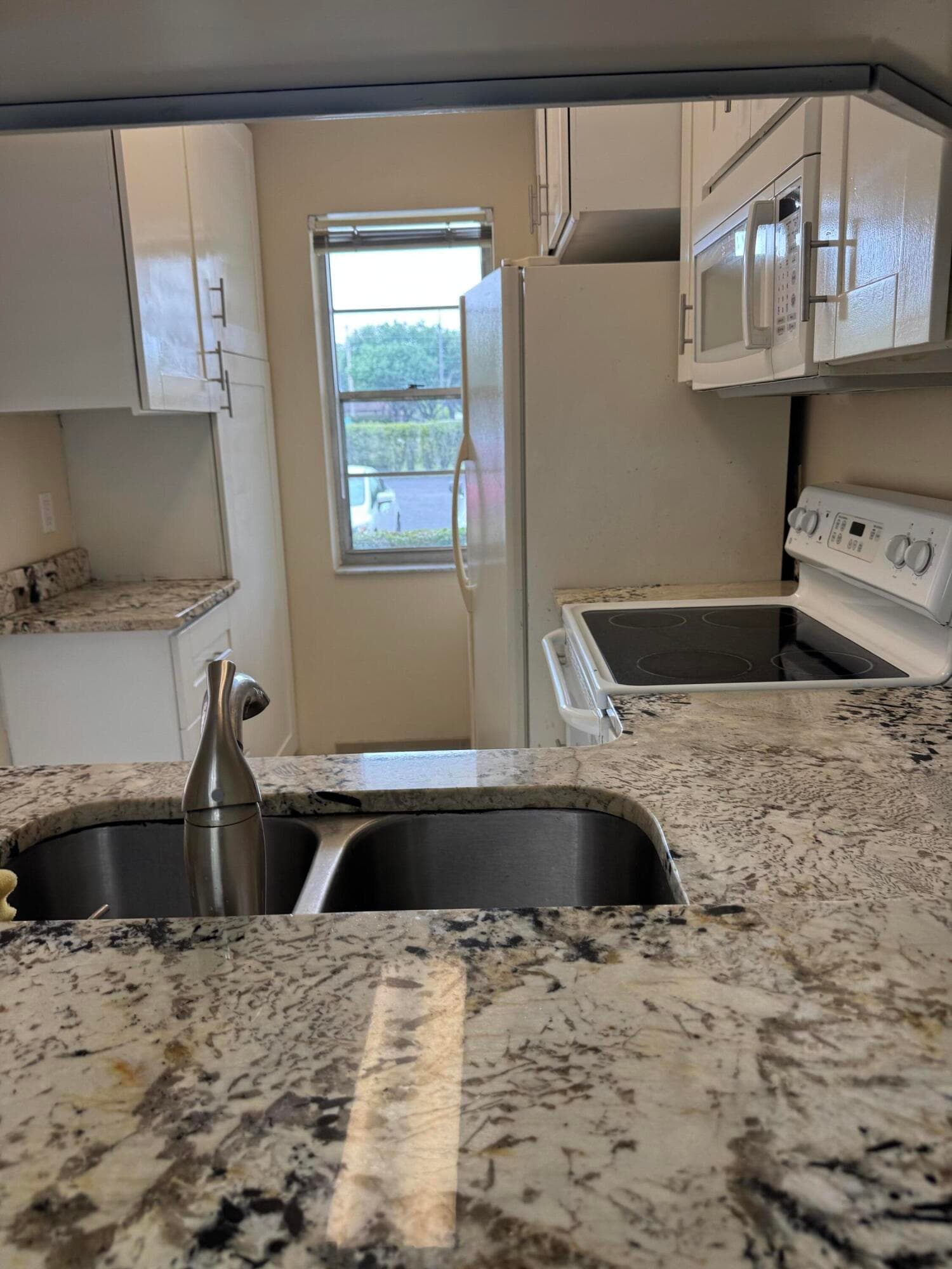 9921 Three Lakes Circle 9921, Boca Raton, FL 33428 — photo 7 of 46