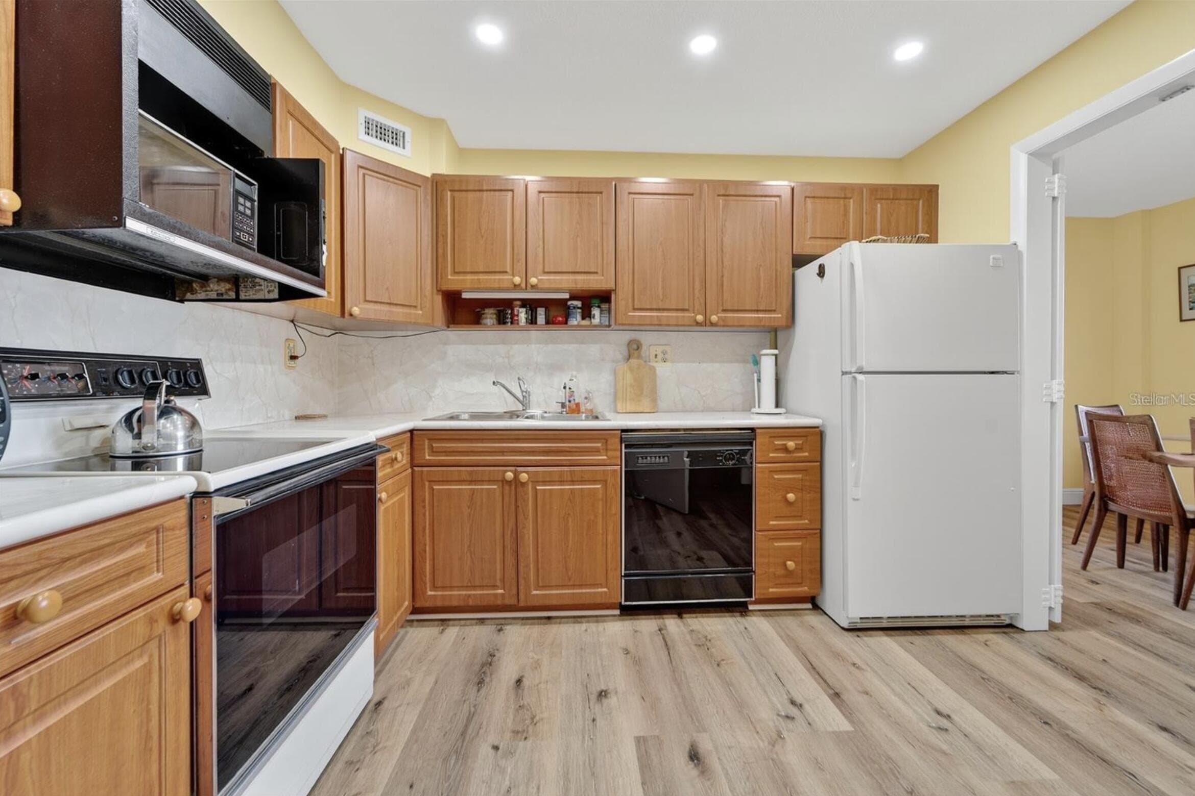 10777 W Sample Road 1212, Coral Springs, FL 33065 — photo 11 of 31