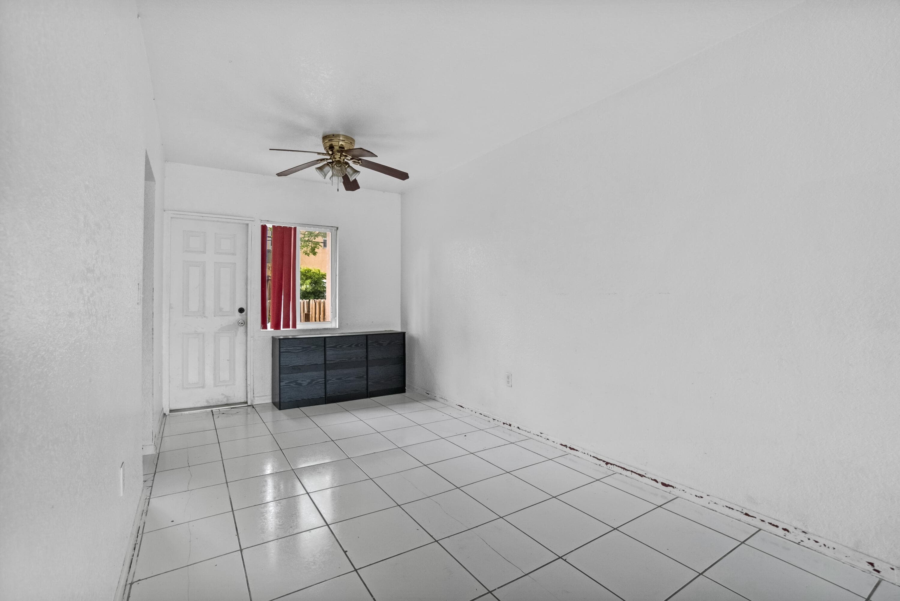 306 NW 84th Terrace 306, Miami, FL 33150 — photo 19 of 43