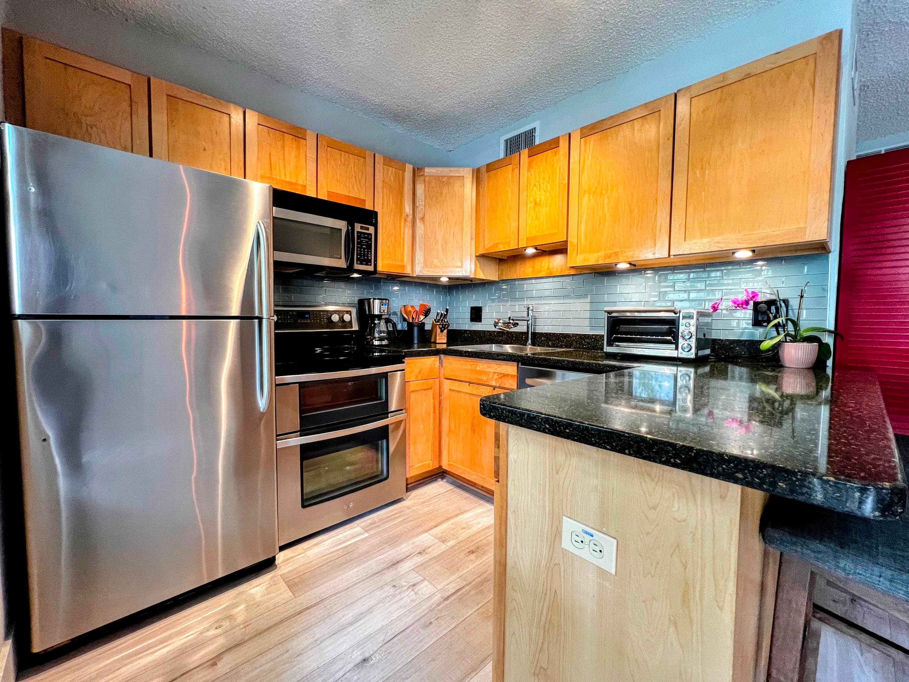 2660 NE 8th Avenue 308, Wilton Manors, FL 33334 — photo 5 of 28