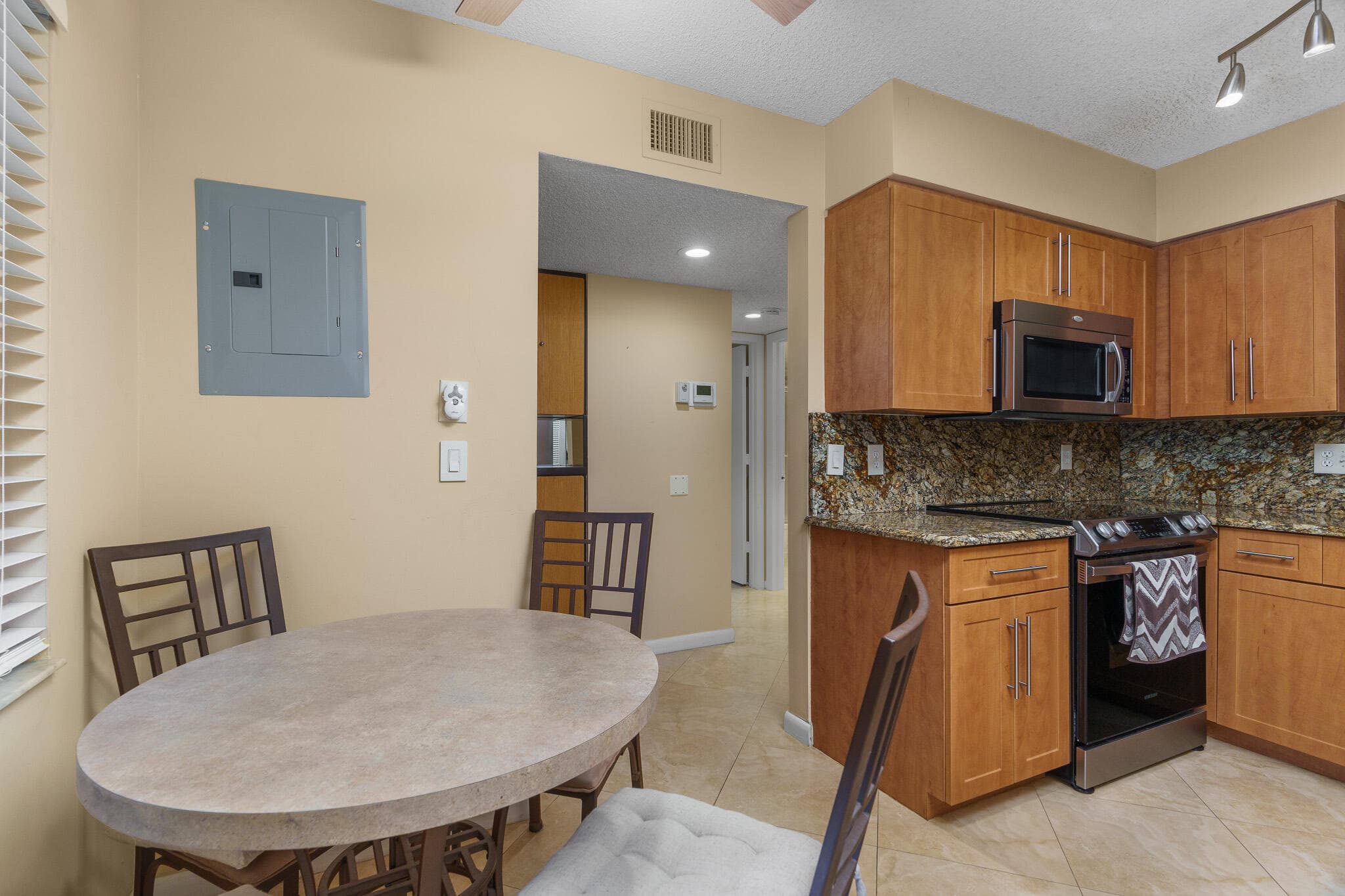 6515 Kensington Lane 201, Delray Beach, FL 33446 — photo 9 of 38
