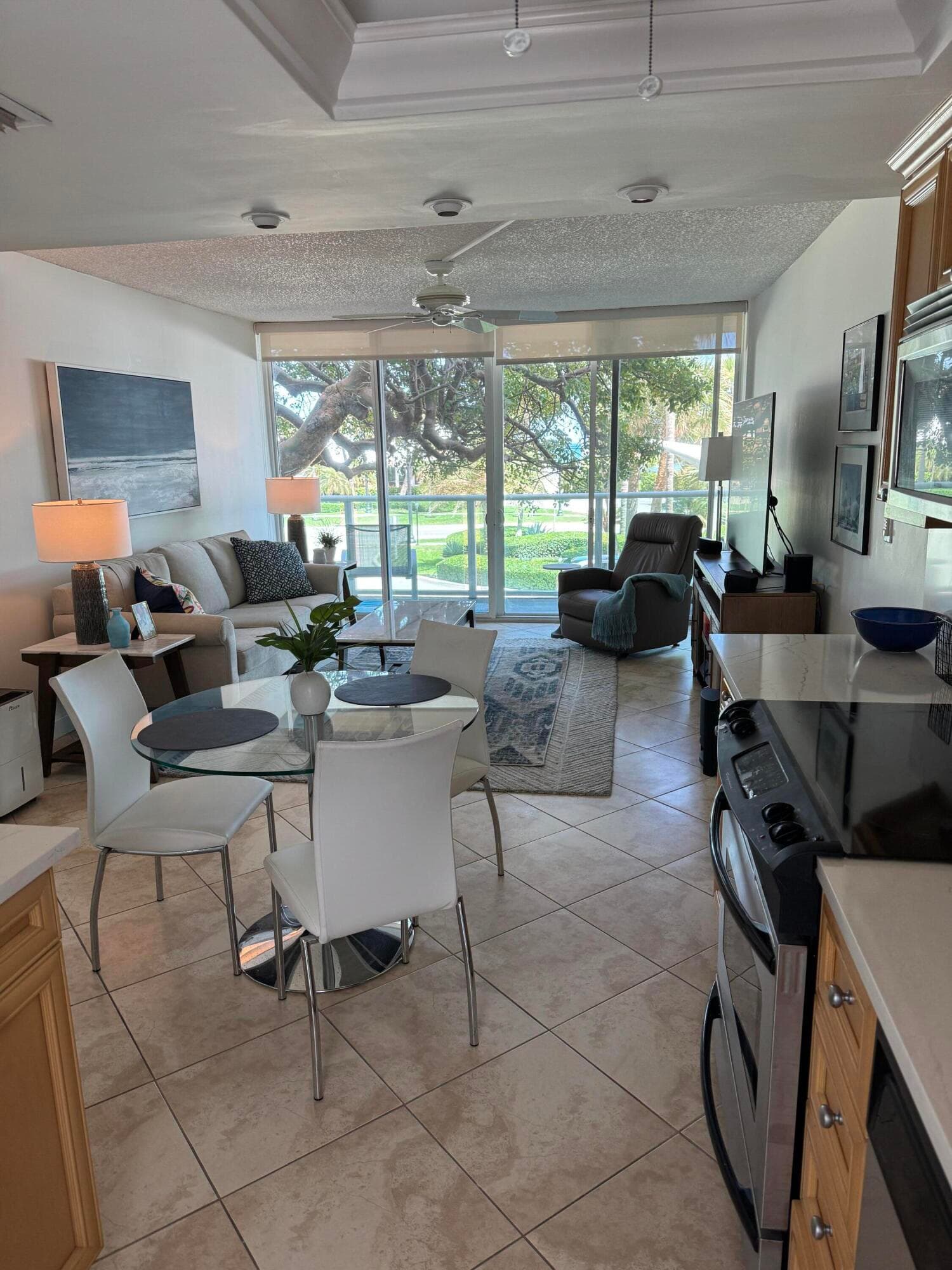 333 NE 21st Avenue 314, Deerfield Beach, FL 33441 — photo 9 of 30