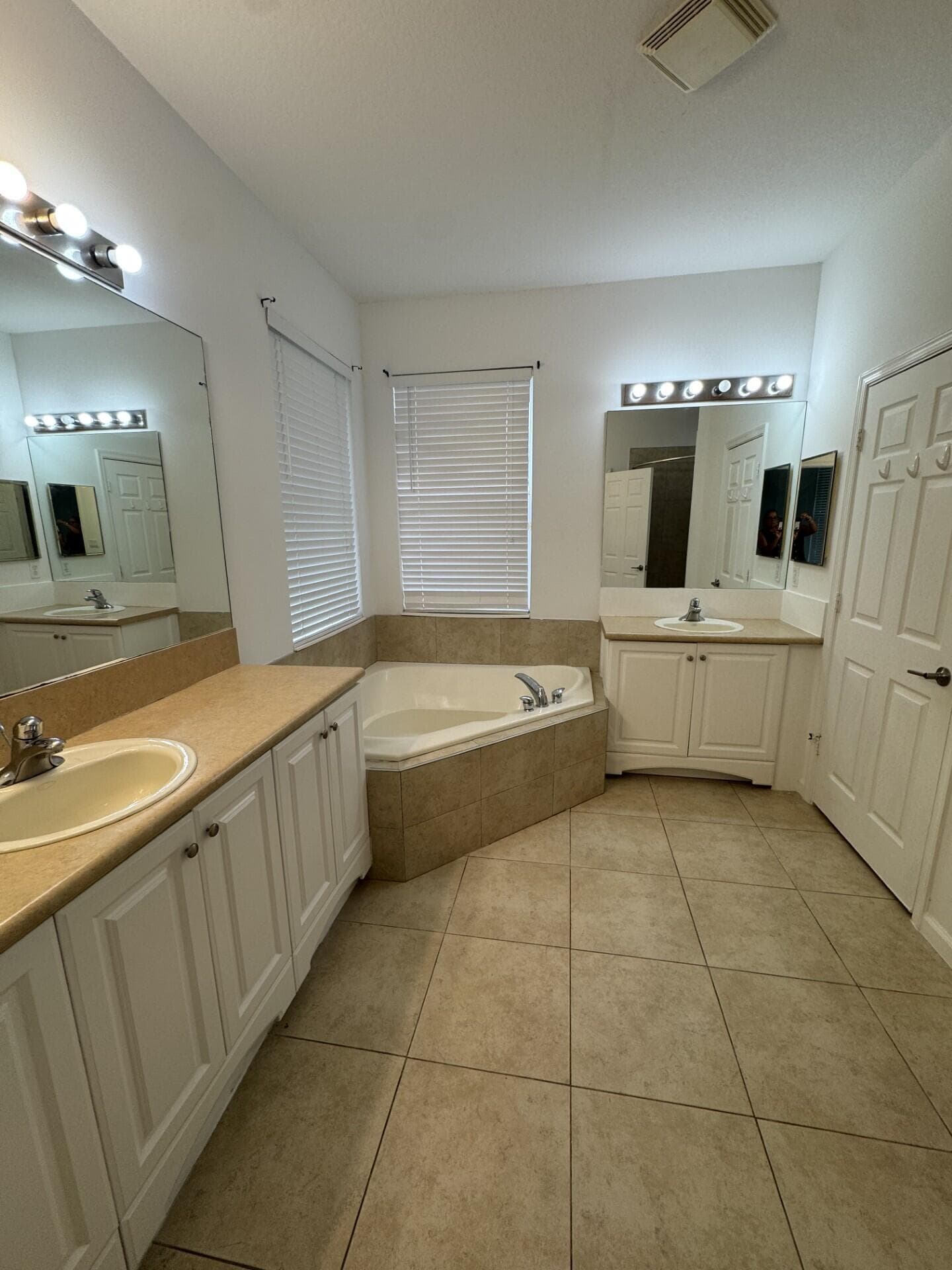 1804 SW Jamesport Drive, Port St. Lucie, FL 34953 — photo 23 of 50