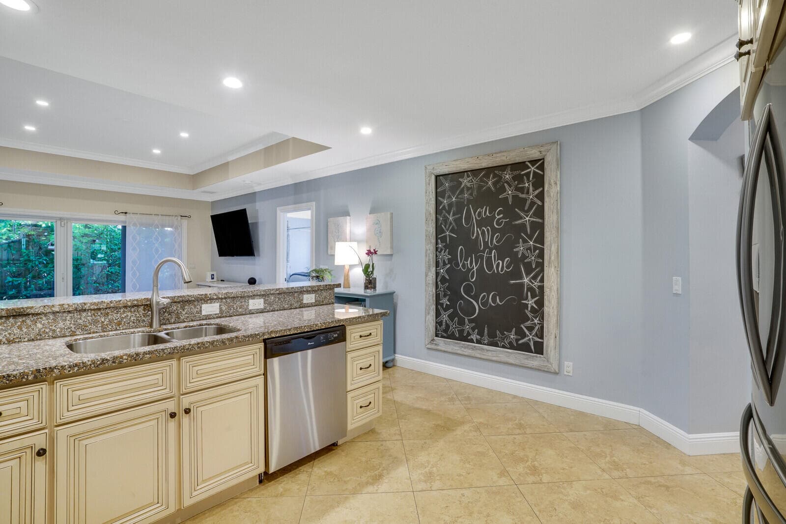 715 SW 25th Place, Boynton Beach, FL 33435 — photo 13 of 32