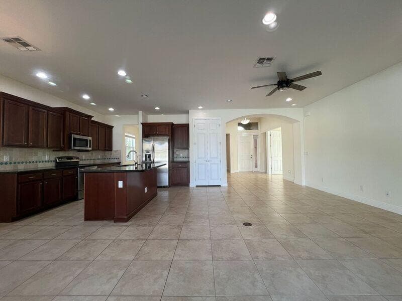 11948 SW Crestwood Circle, Port St. Lucie, FL 34987 — photo 17 of 51